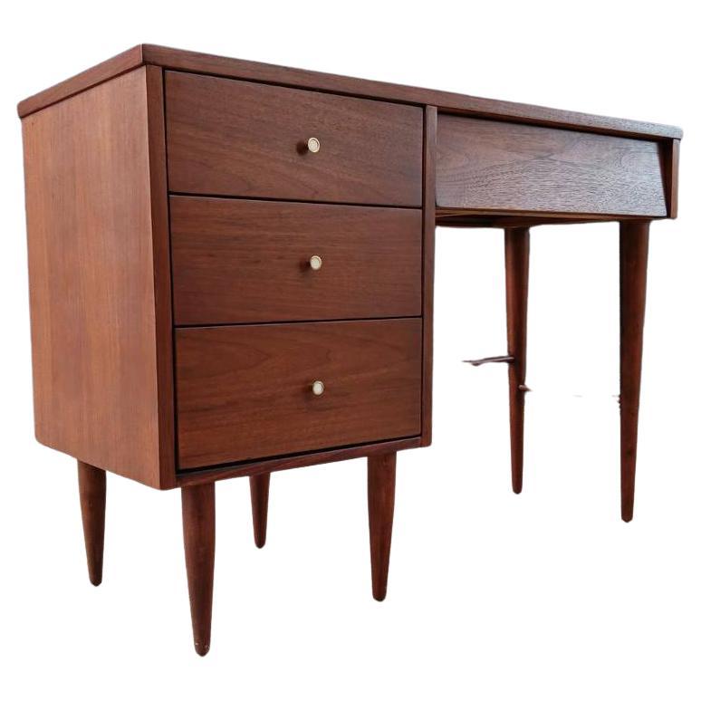 Newly Refinished - Mid-Century Modern Walnut Writing Desk by Harmony House For Sale