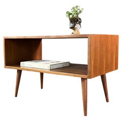 Recién renovada - Credenza/librería Milo Baughman de nogal para Glenn of California