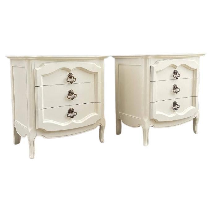 Newly Refinished - Pair of French Provincial Style Cream Painted Night Stands For Sale