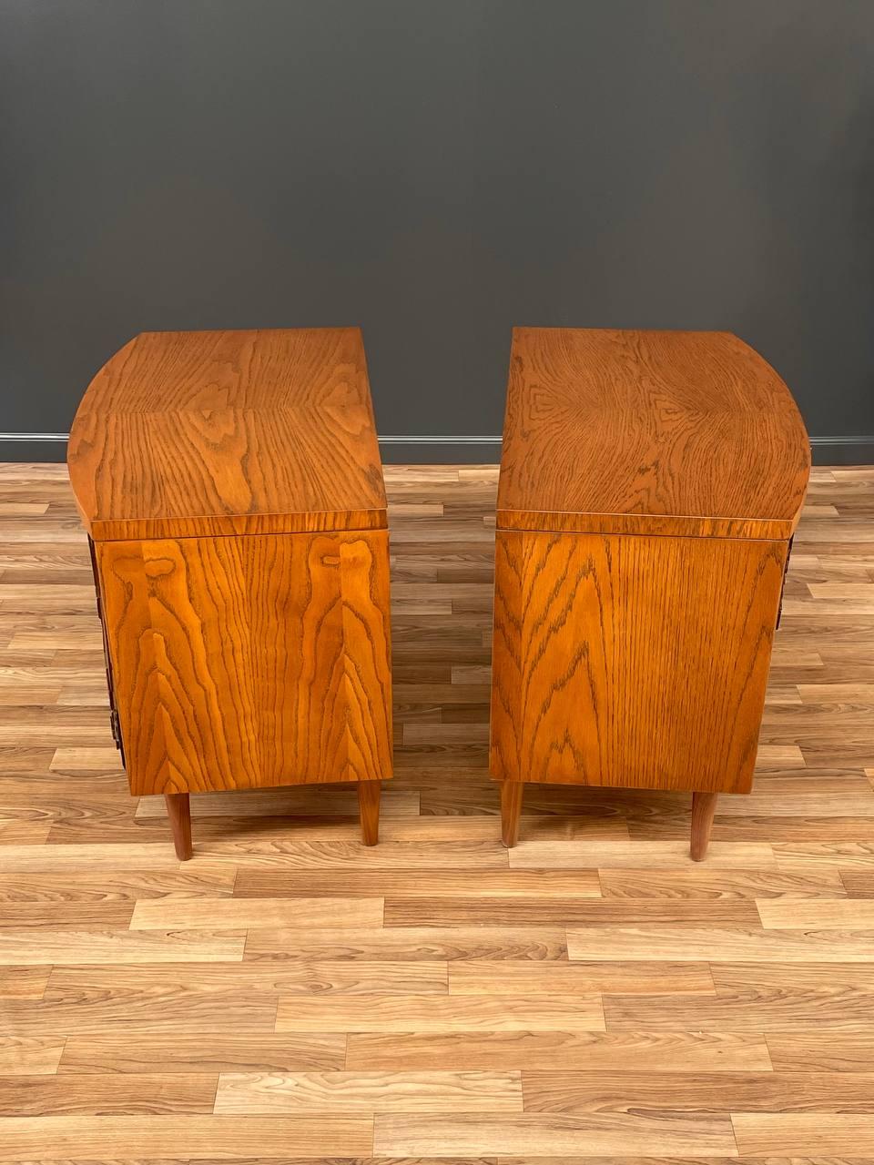 Newly Refinished - Pair of Mid-Century Modern Brutalist Night Stands by Lane For Sale 1