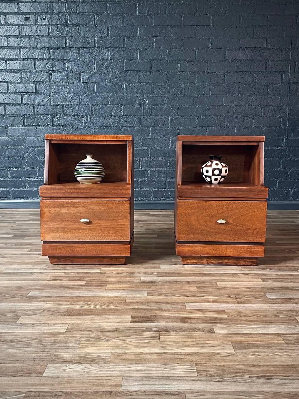 Mid-20th Century Newly Refinished - Pair of Mid-Century Modern Night Stands w/ Bookcase For Sale