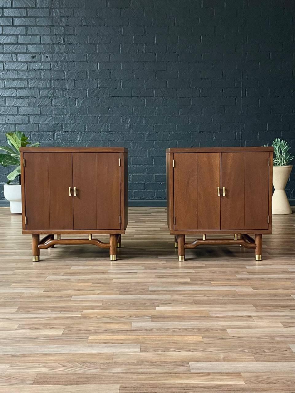 Mid-20th Century Newly Refinished - Pair of Mid-Century Modern Night Stands with Brass Accents