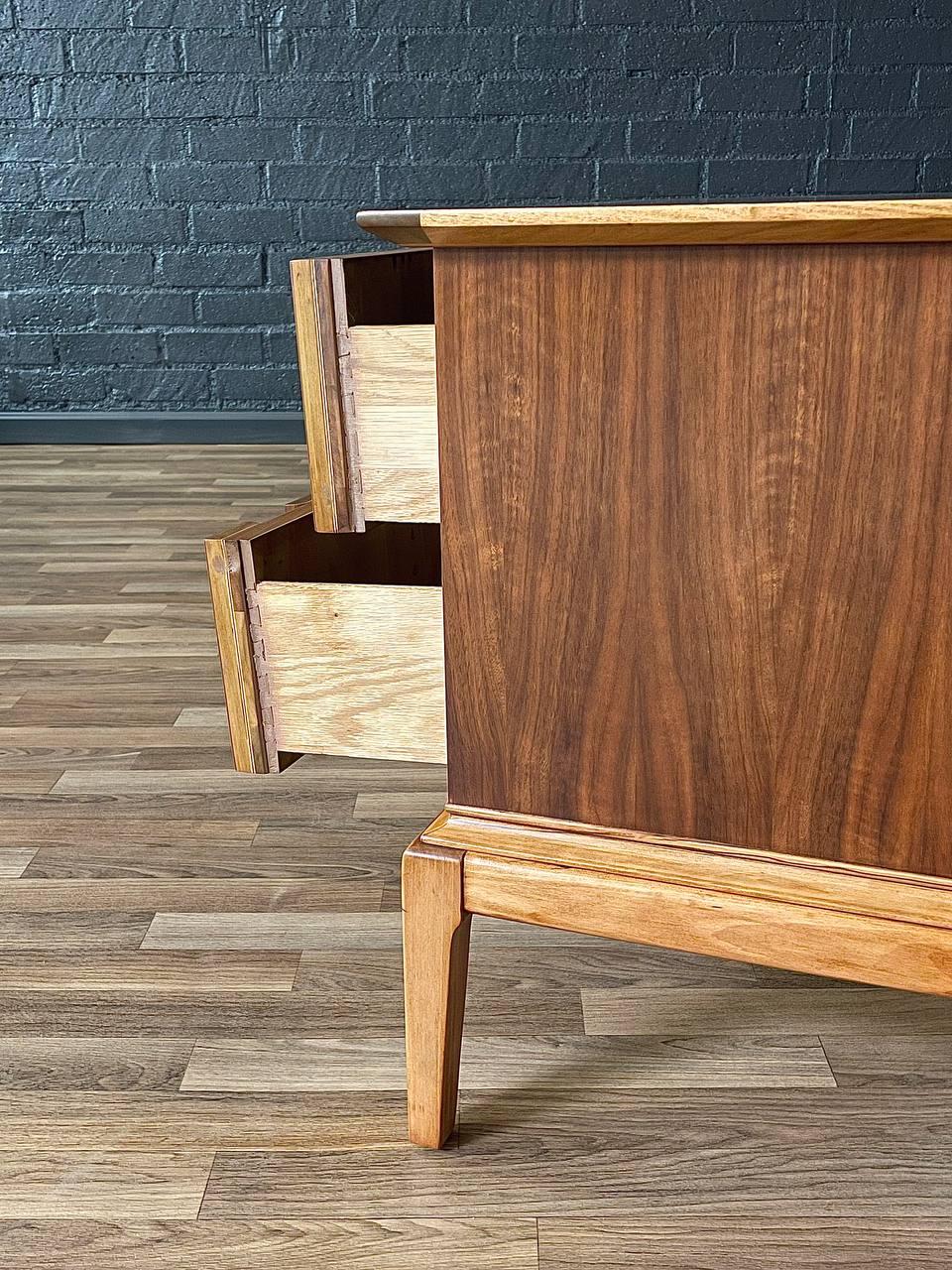 Newly Refinished - Pair of Mid-Century Modern Oak & Walnut Night Stands 3