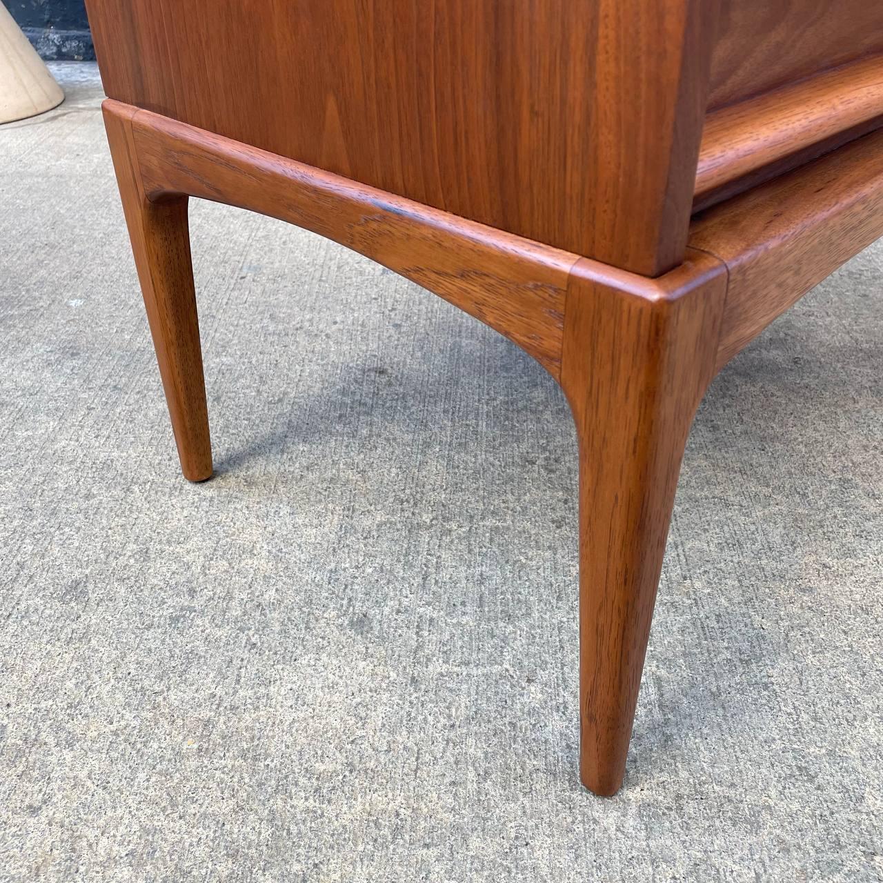 Mid-20th Century Newly Refinished Pair of Mid-Century Modern “Rhythm” Walnut Night Stands by Lane