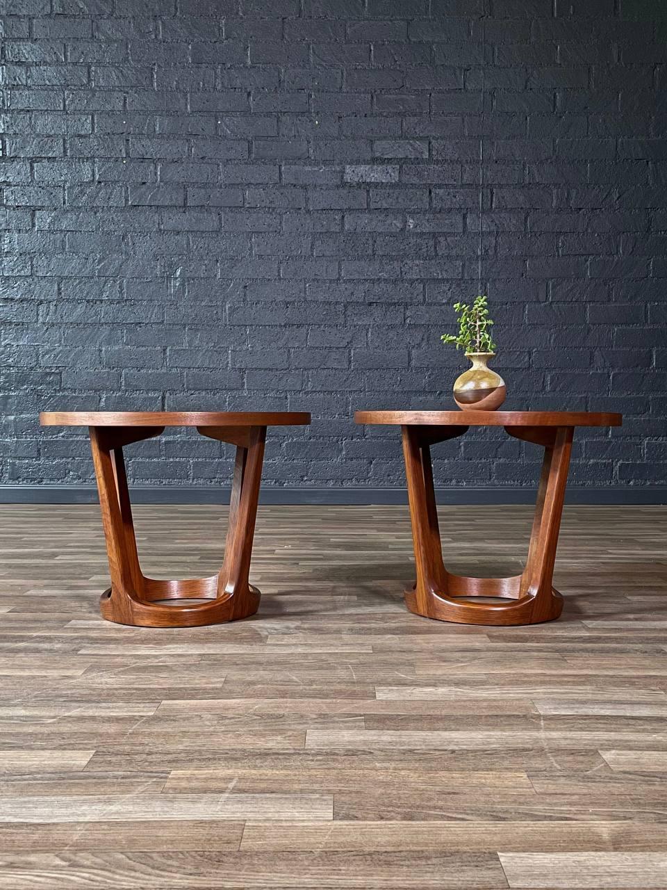 Mid-20th Century Newly Refinished -Pair of Mid-Century Modern “Rhythm” Walnut Side Tables by Lane For Sale