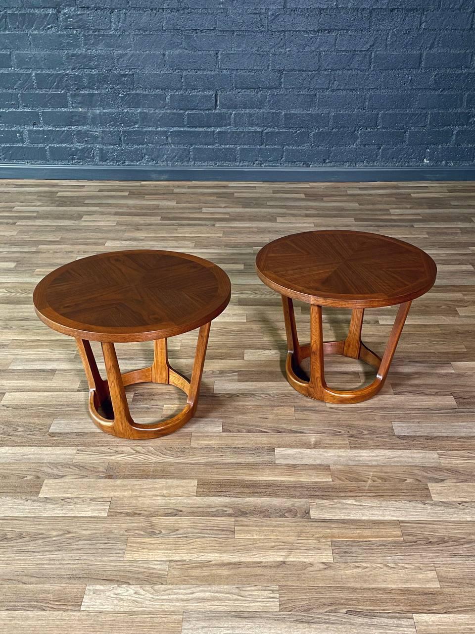 Condition: Expertly Refinished 

With over 15 years of experience, our workshop has followed a careful process of restoration, showcasing our passion and creativity for vintage designs that can seamlessly be incorporated with many interior decors.