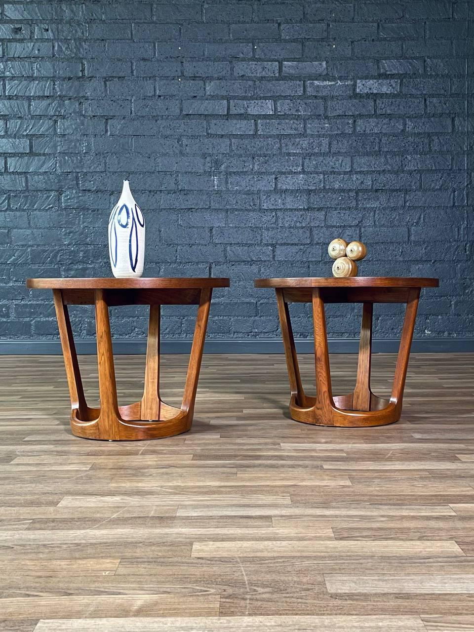American Newly Refinished - Pair of Mid-Century Modern “Rhythm” Walnut Side Tables For Sale