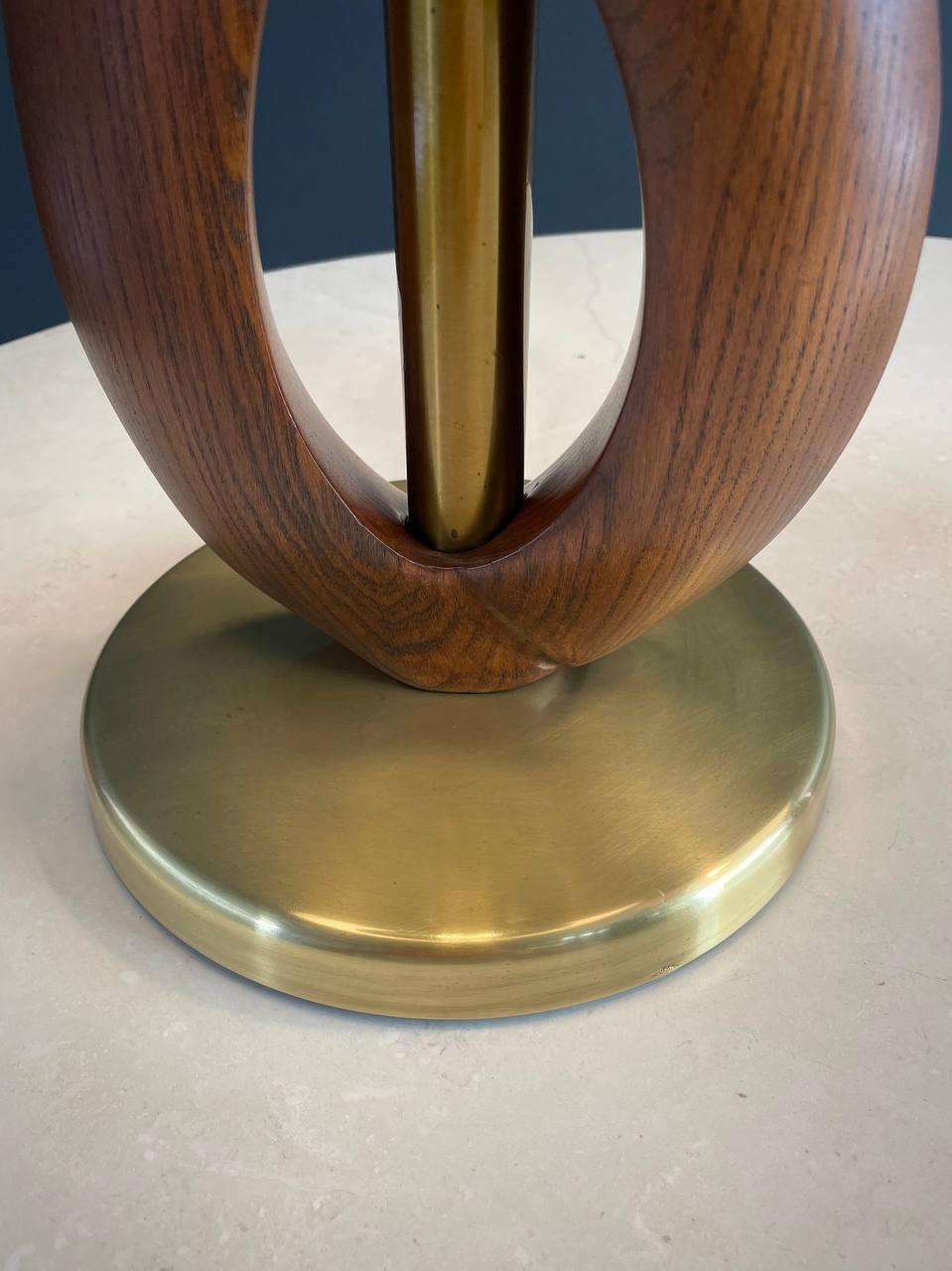 Newly Refinished -Pair of Mid-Century Modern Sculpted Walnut & Brass Table Lamps For Sale 4