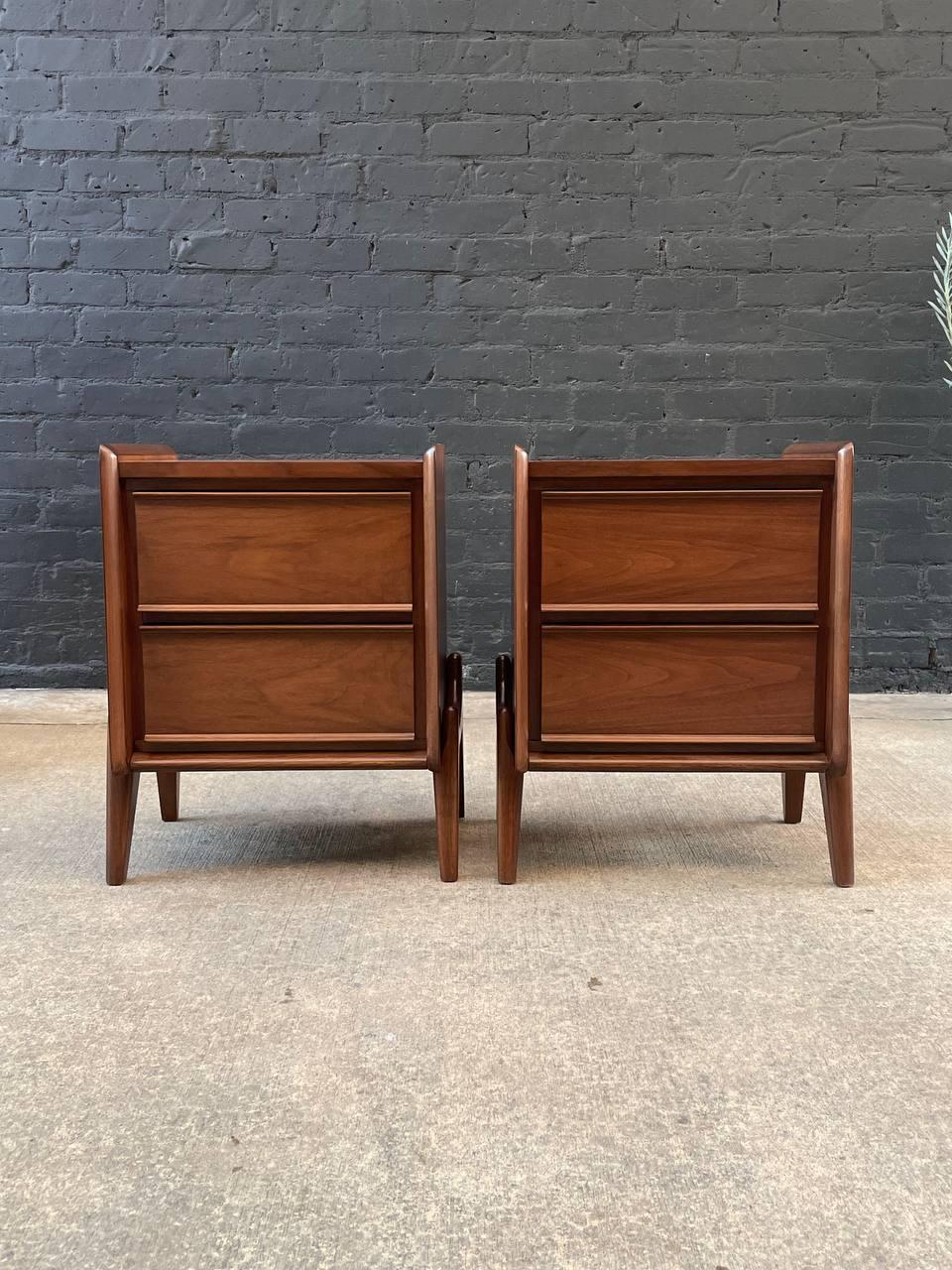 Newly Refinished - Pair of Mid-Century Modern Sculpted Walnut Night Stands 1
