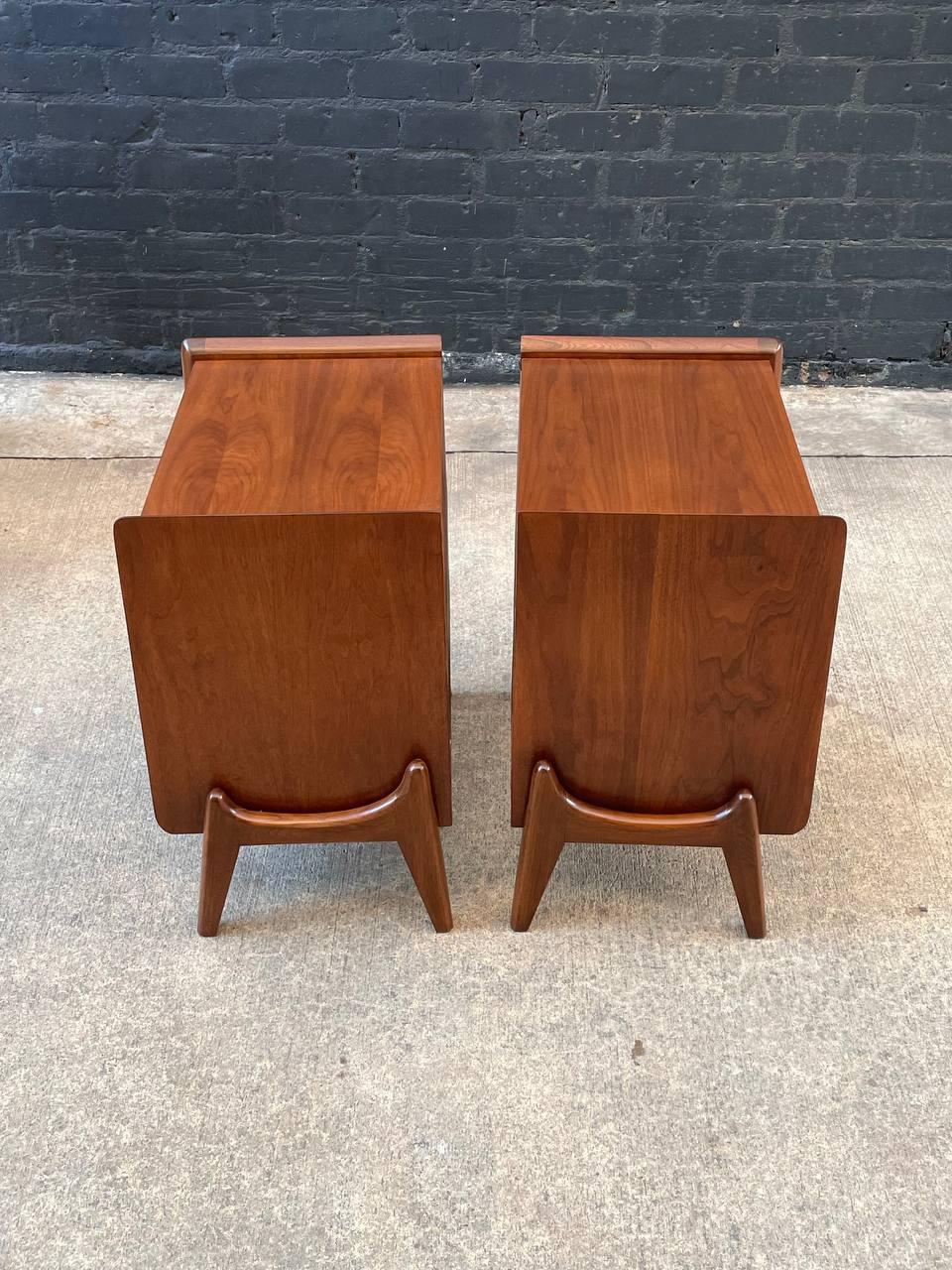 Newly Refinished - Pair of Mid-Century Modern Sculpted Walnut Night Stands 2