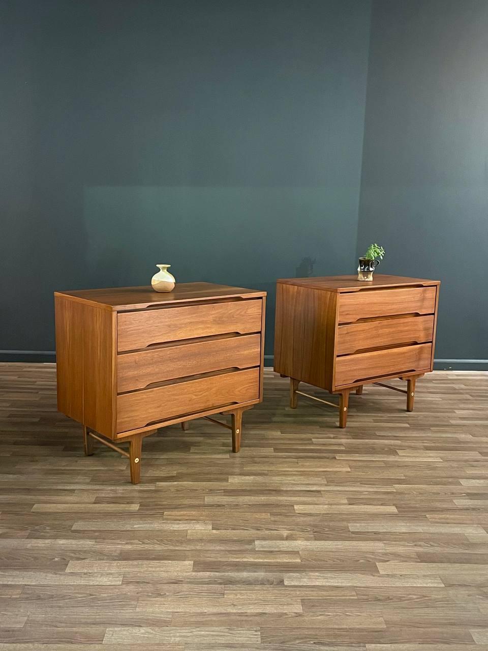 American Newly Refinished - Pair of Mid-Century Modern Walnut Dressers by Stanley
