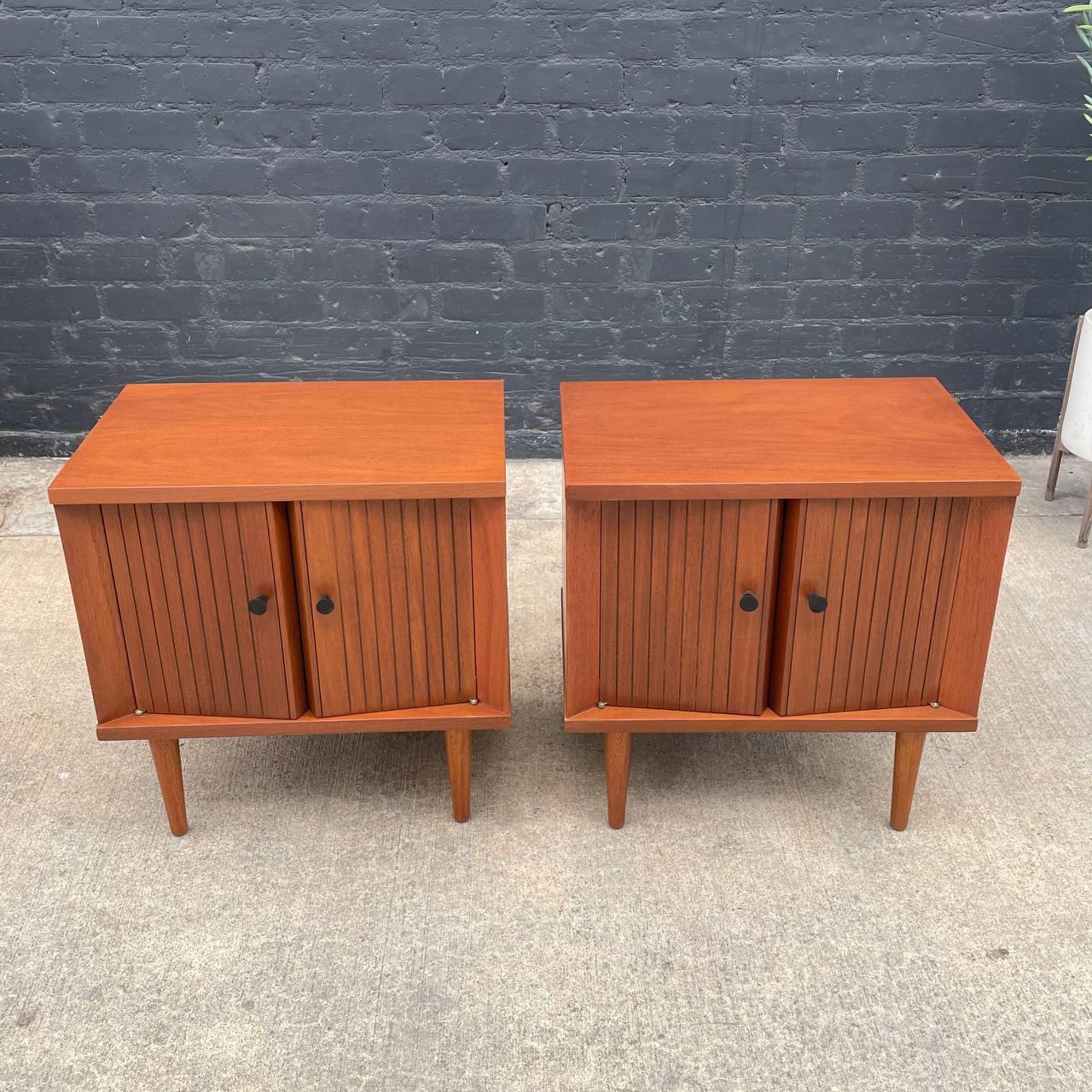 American Newly Refinished - Pair of Mid-Century Modern Walnut Night Stands by Basic-Witz