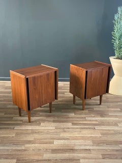 Newly Refinished - Pair of Mid-Century Modern Walnut Night Stands by Dillingham