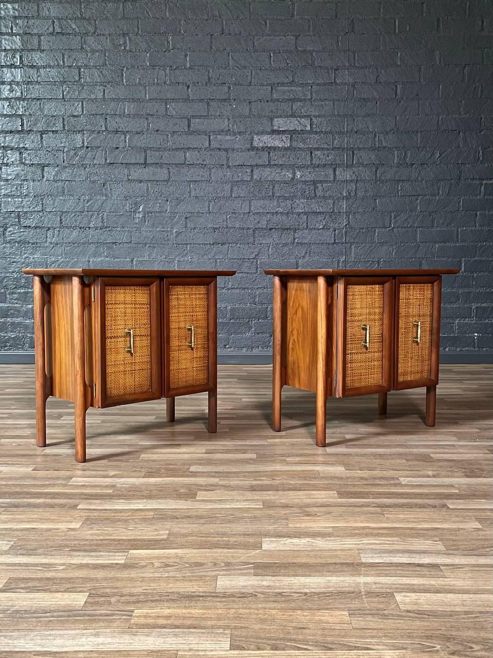 American Newly Refinished - Pair of Mid-Century Modern Walnut Night Stands w/ Cane Doors For Sale