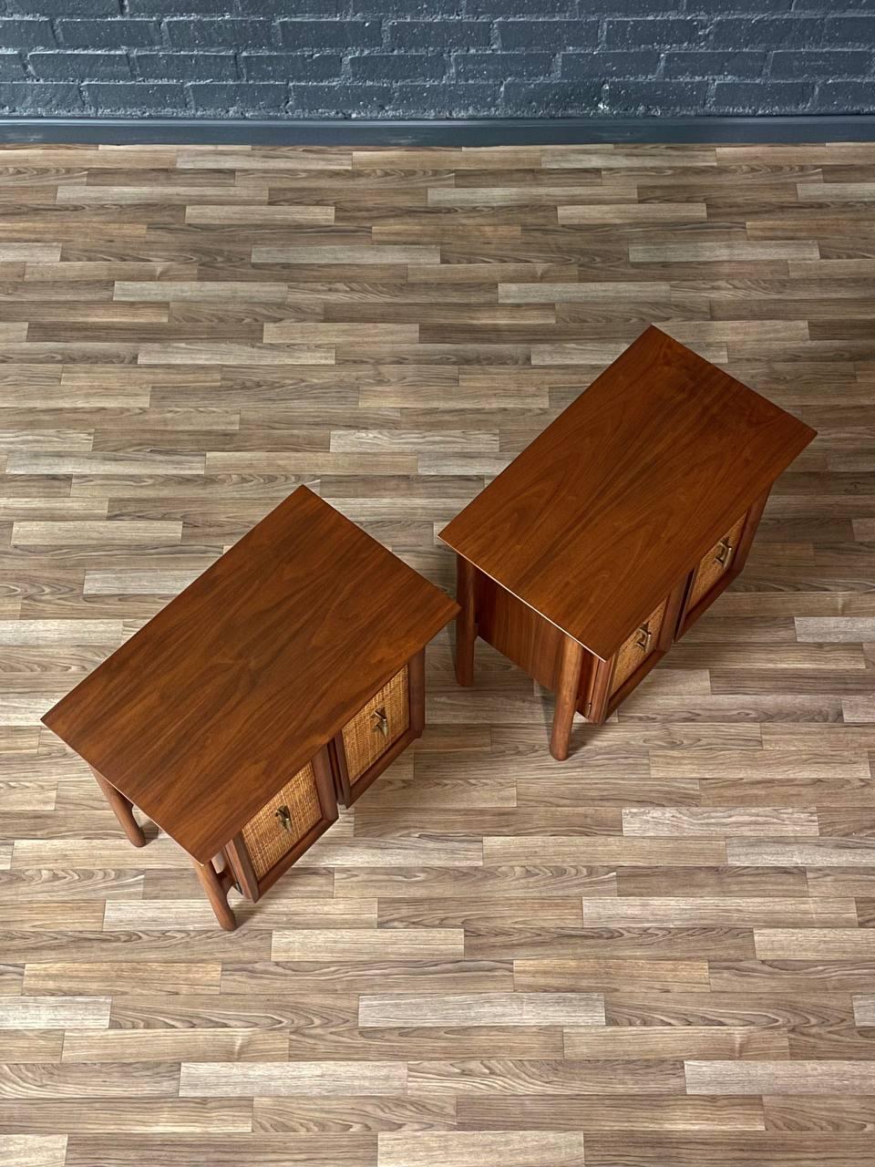 Brass Newly Refinished - Pair of Mid-Century Modern Walnut Night Stands w/ Cane Doors For Sale