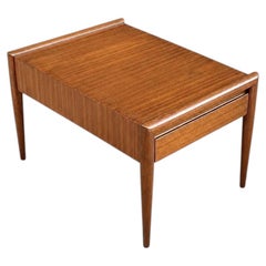 Nouvellement repeinte - Table d'appoint vintage du milieu du siècle par John Keal pour Brown