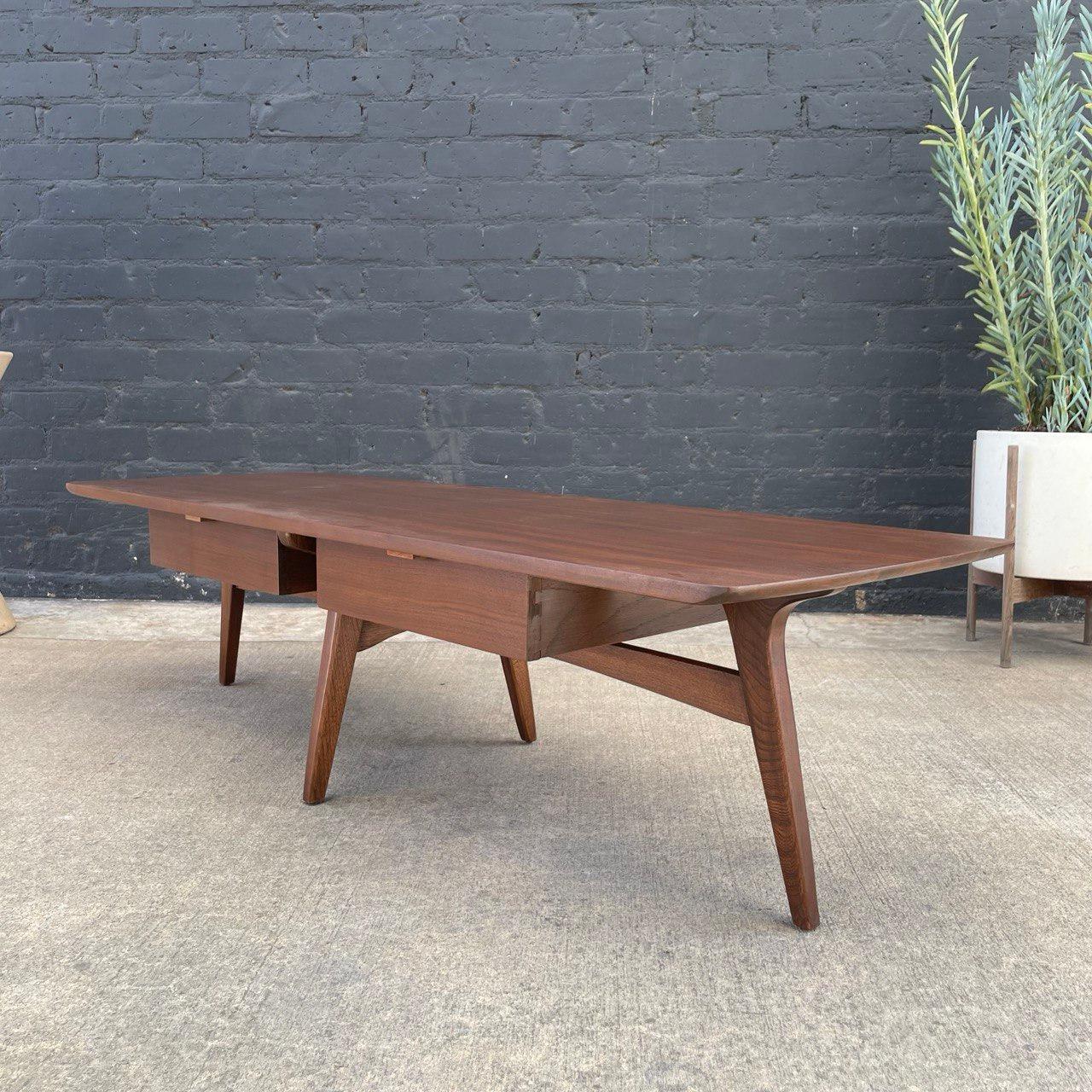 Newly Refinished - Vintage Mid-Century Modern Walnut Coffee Table For Sale 6