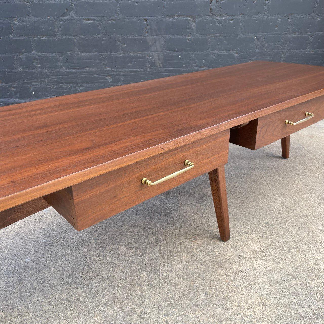 Mid-20th Century Newly Refinished - Vintage Mid-Century Modern Walnut Coffee Table For Sale