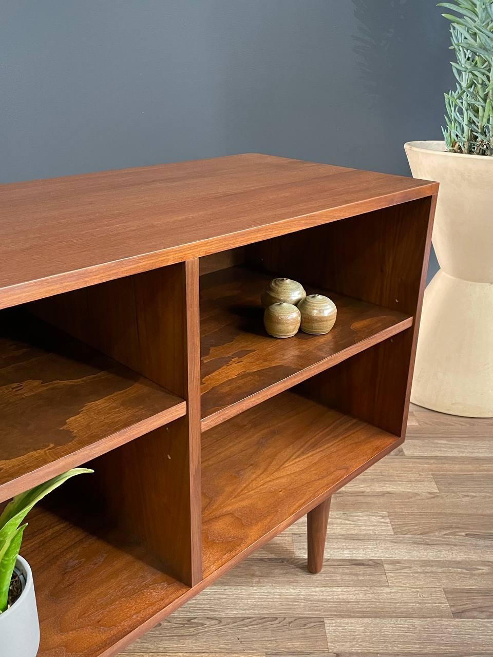 Newly Refinished - Vintage Mid-Century Modern Walnut Credenza / Bookcase 1