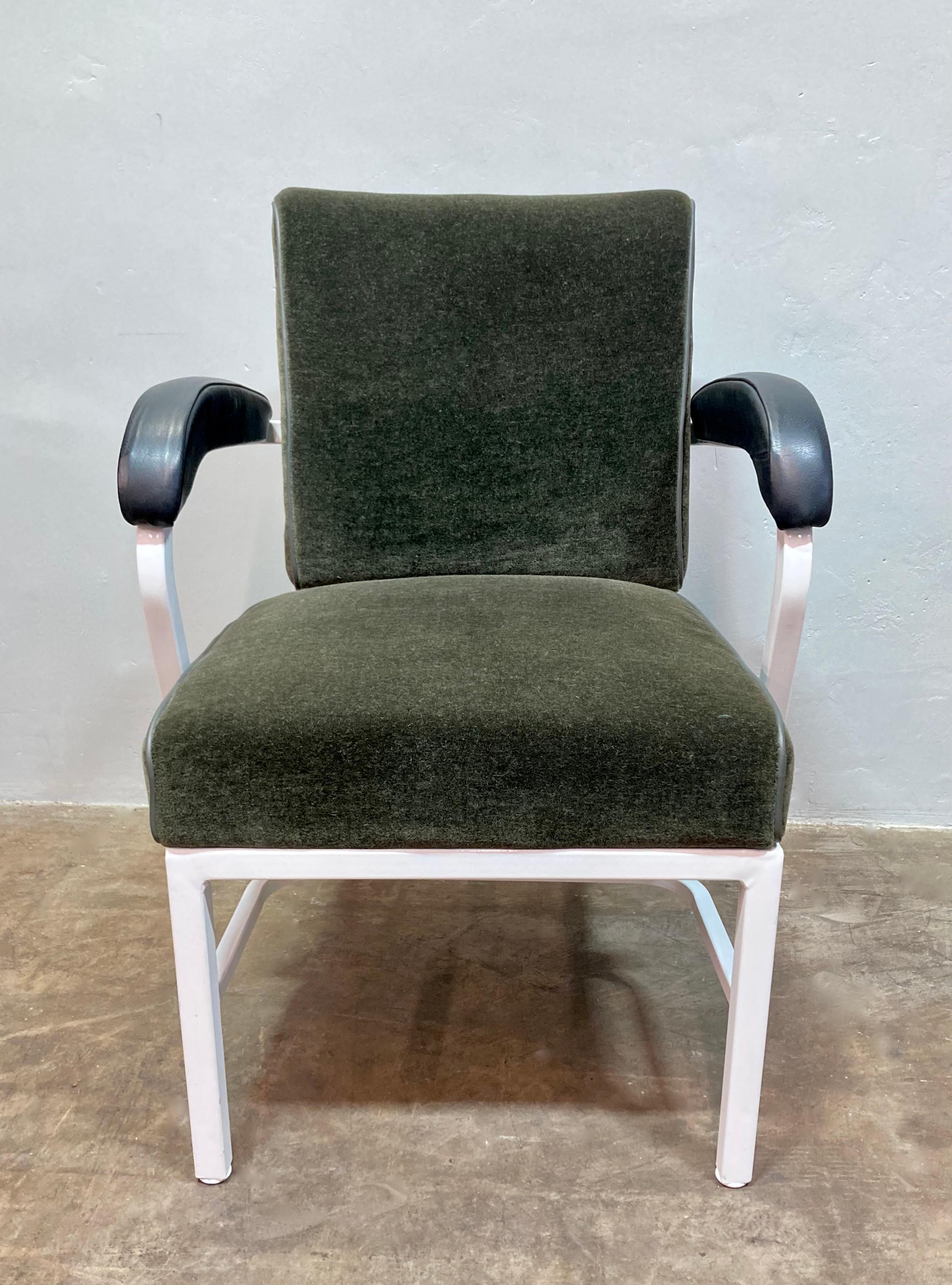 Industriel Chaise de camion-citerne d'ignifugation des années 1950 récemment remise à neuf en vente