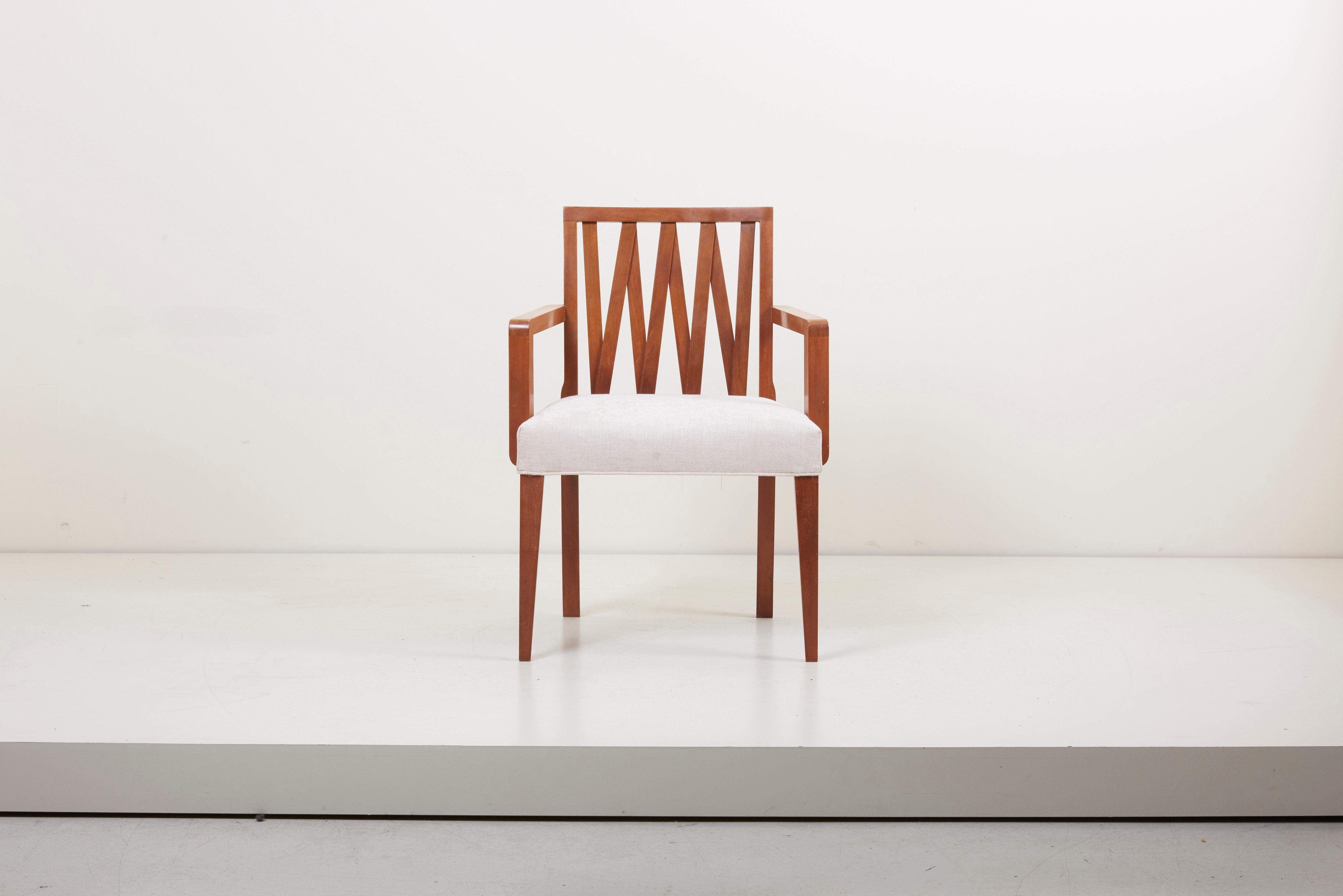 Set consists of 6 armless chairs and 2 armchairs.
Newly restored and upholstered with fabric by Kvadrat.