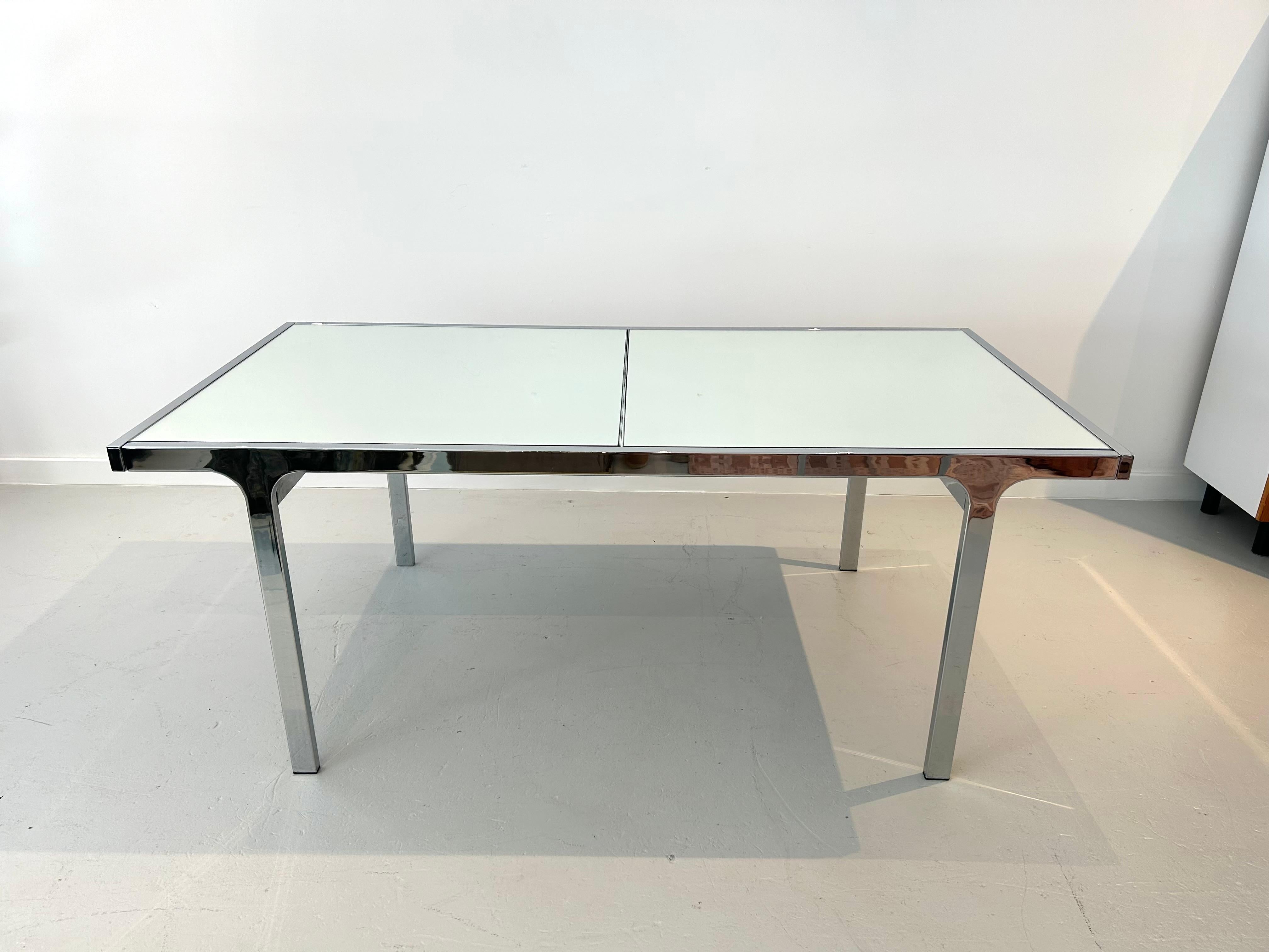 Newly Reupholstered Dining Set by Pierre Cardin with New Mirrored Tops For Sale 8