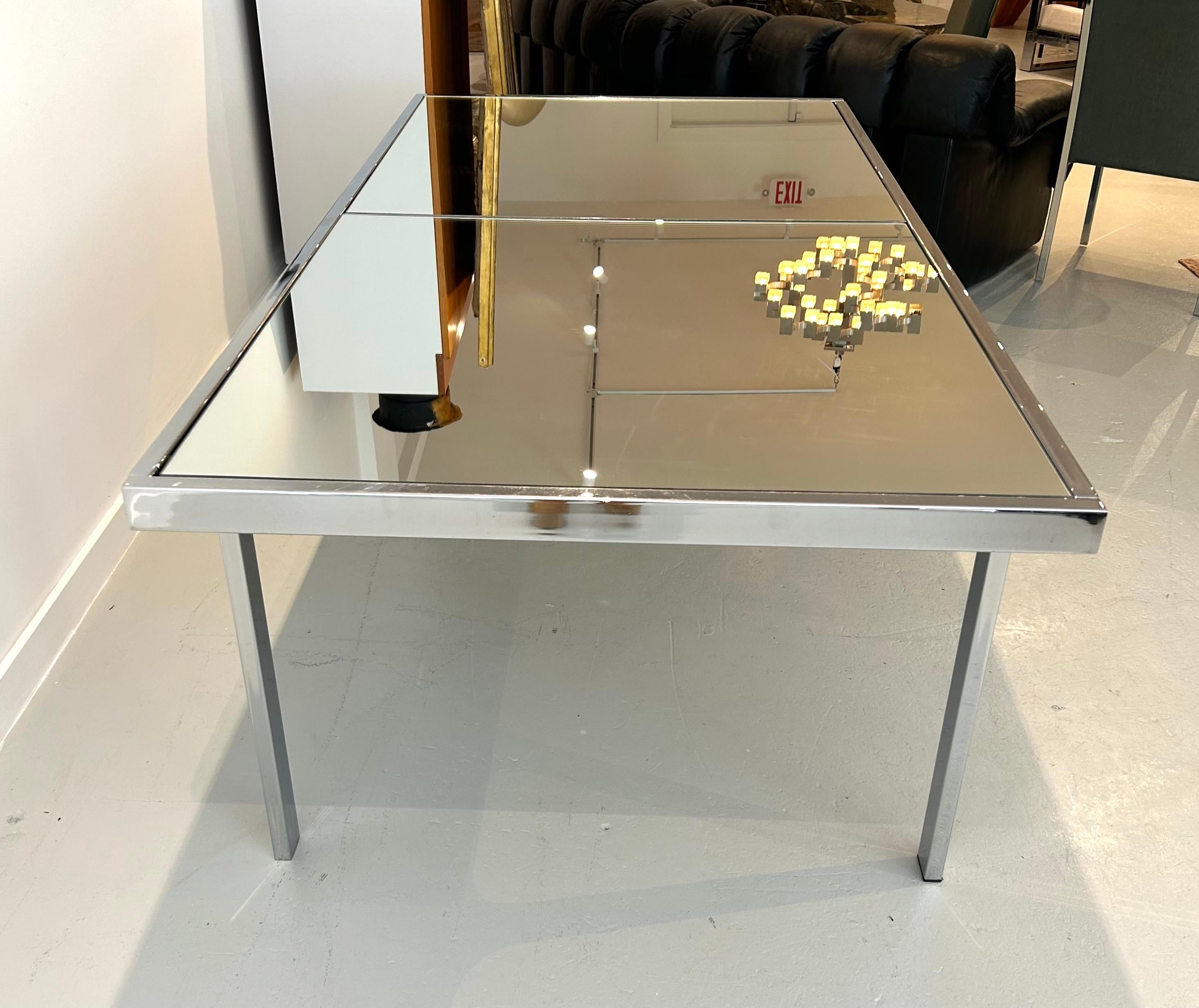 Newly Reupholstered Dining Set by Pierre Cardin with New Mirrored Tops For Sale 11