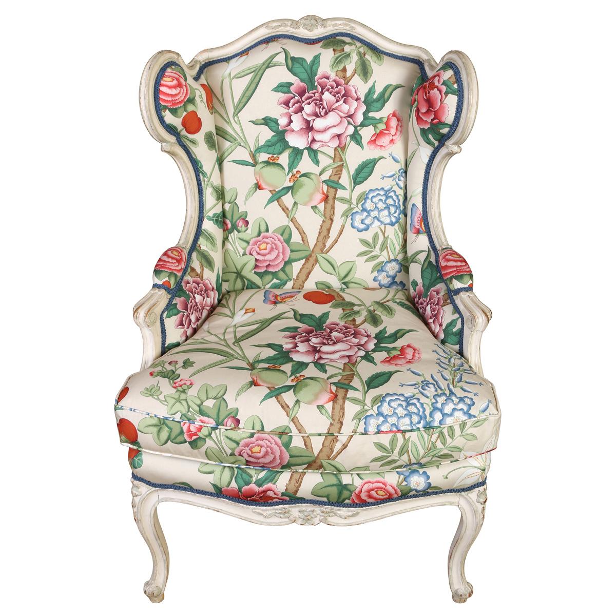 20ième siècle Fauteuil Wingback récemment retapissé avec du cuir de vachette et tout le tissu floral en vente