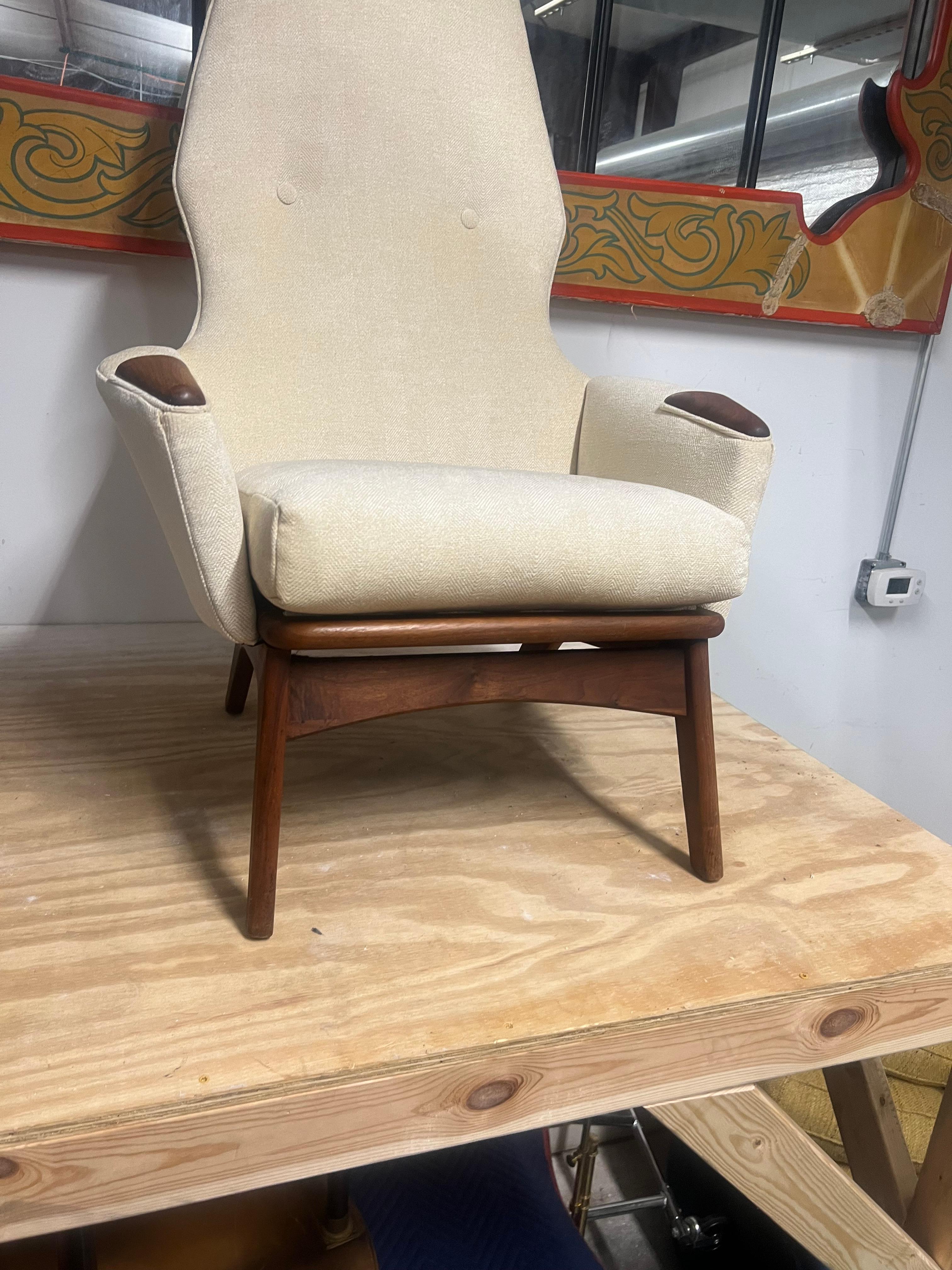 20th Century Newly Upholstered Adrian Pearsall High Back Lounge Chair craft associatesq For Sale