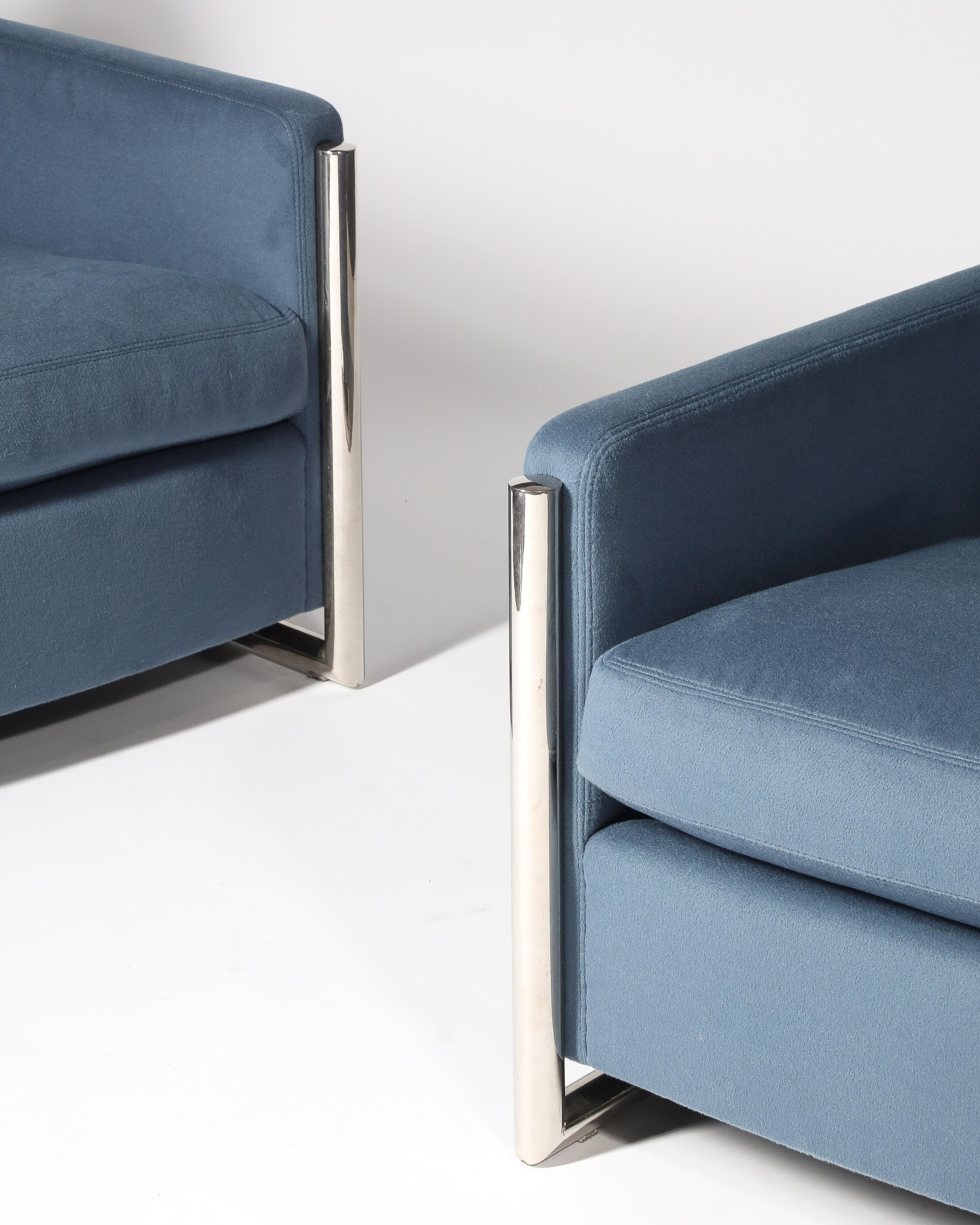 Newly Upholstered Alpaca and Steel Armchairs, Italy, c. 1960 For Sale 8