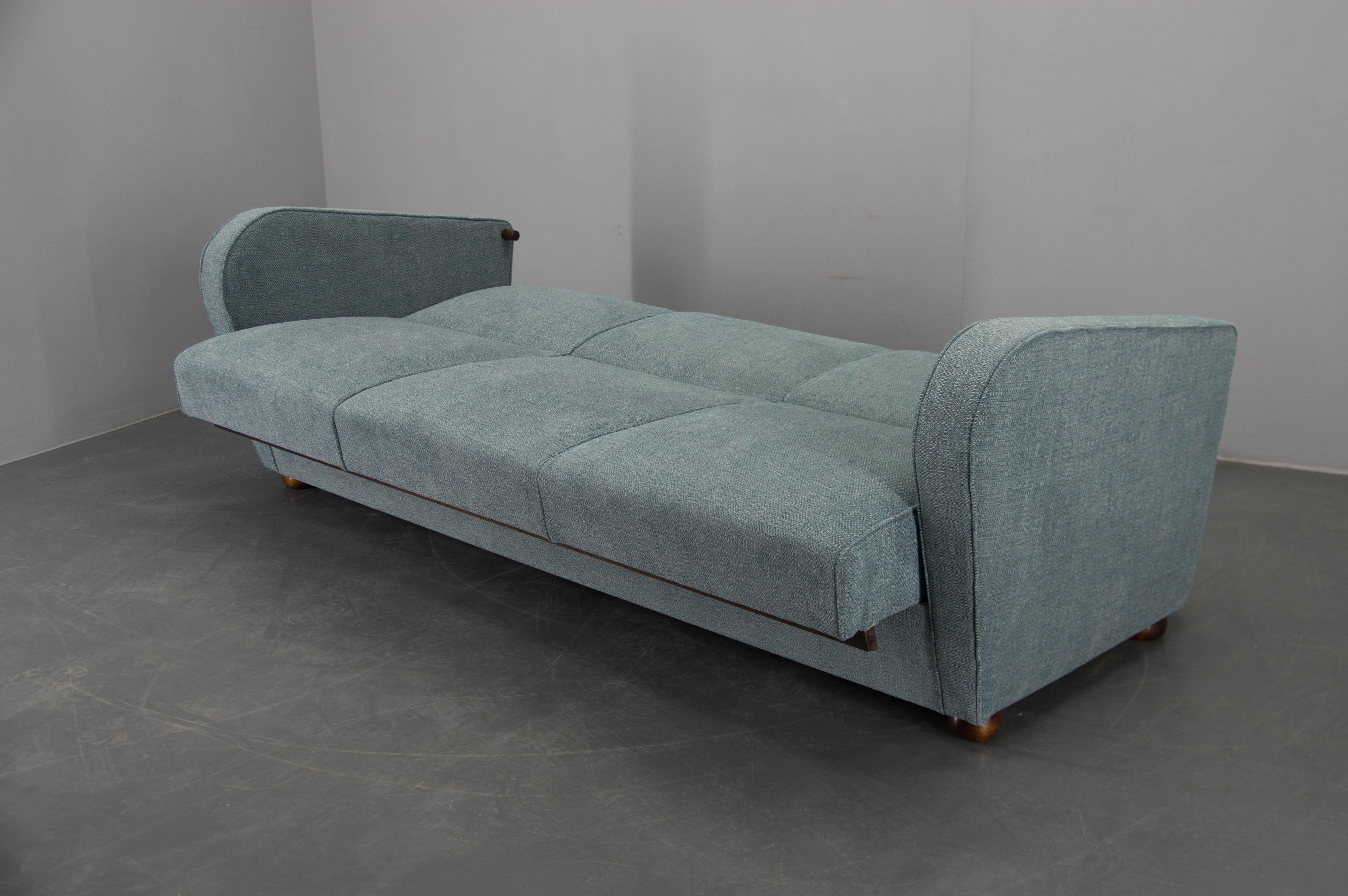 Sofá / Cama de Día Art Decó recién tapizado de Halabala, años 30 en venta 6