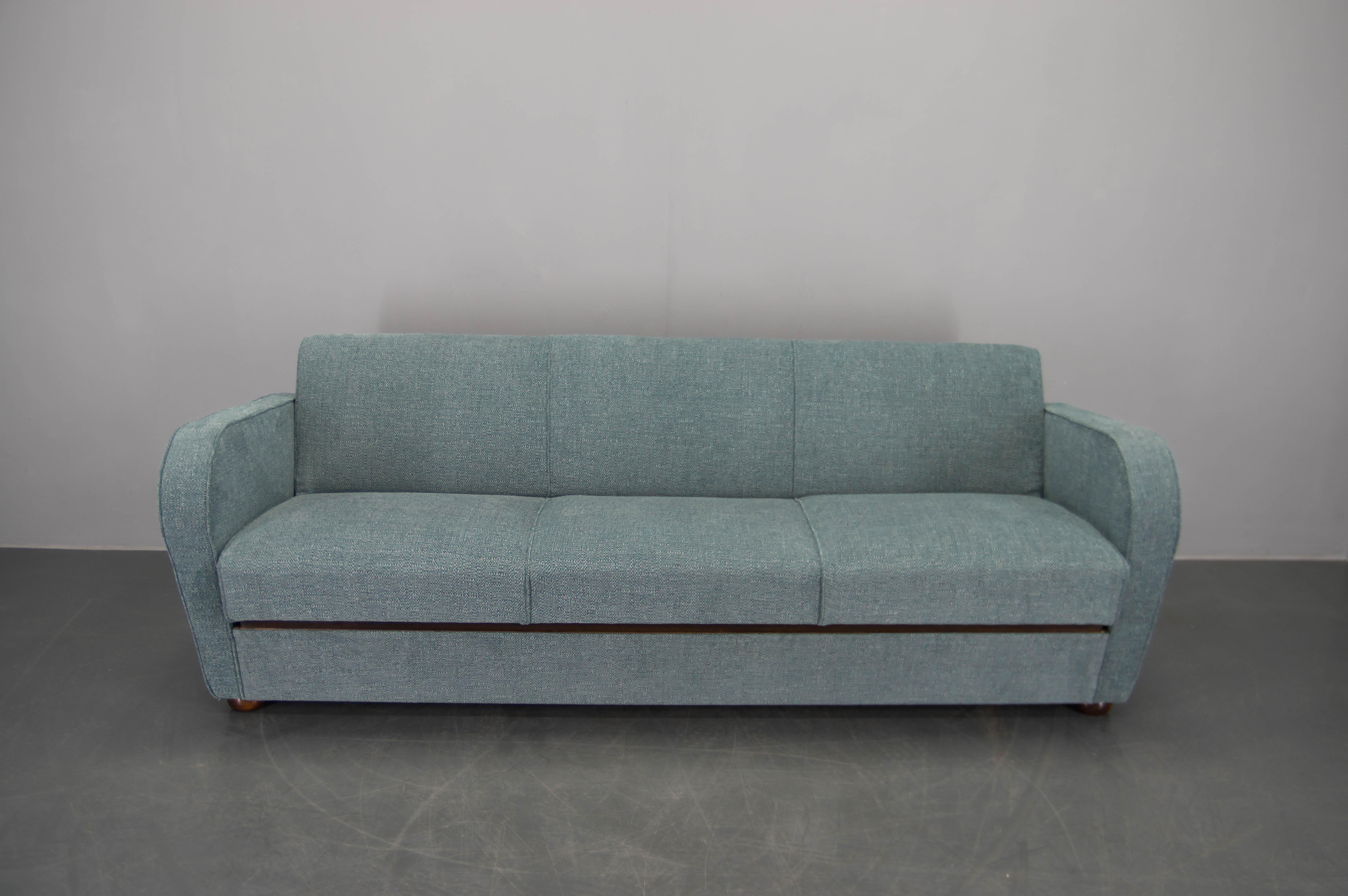 Sofá / Cama de Día Art Decó recién tapizado de Halabala, años 30 en venta 1
