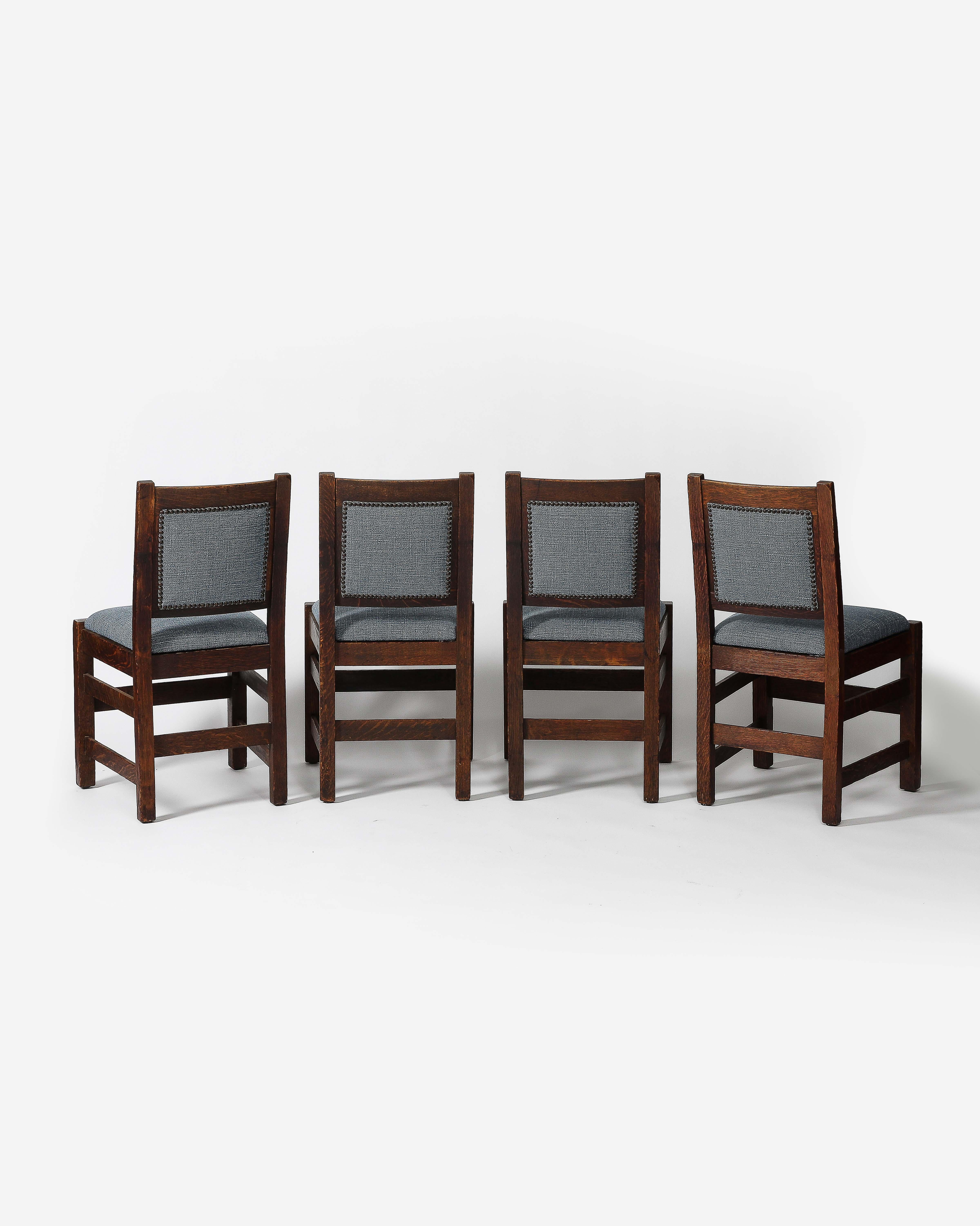 Newly Upholstered Arts and Crafts Style Dining Chairs, United States, c. 1940 In Good Condition For Sale In New York City, NY