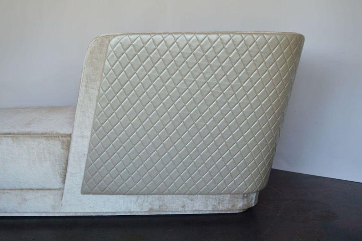 Newly Upholstered Champagne Silk Velvet Chaise Lounge For Sale 5