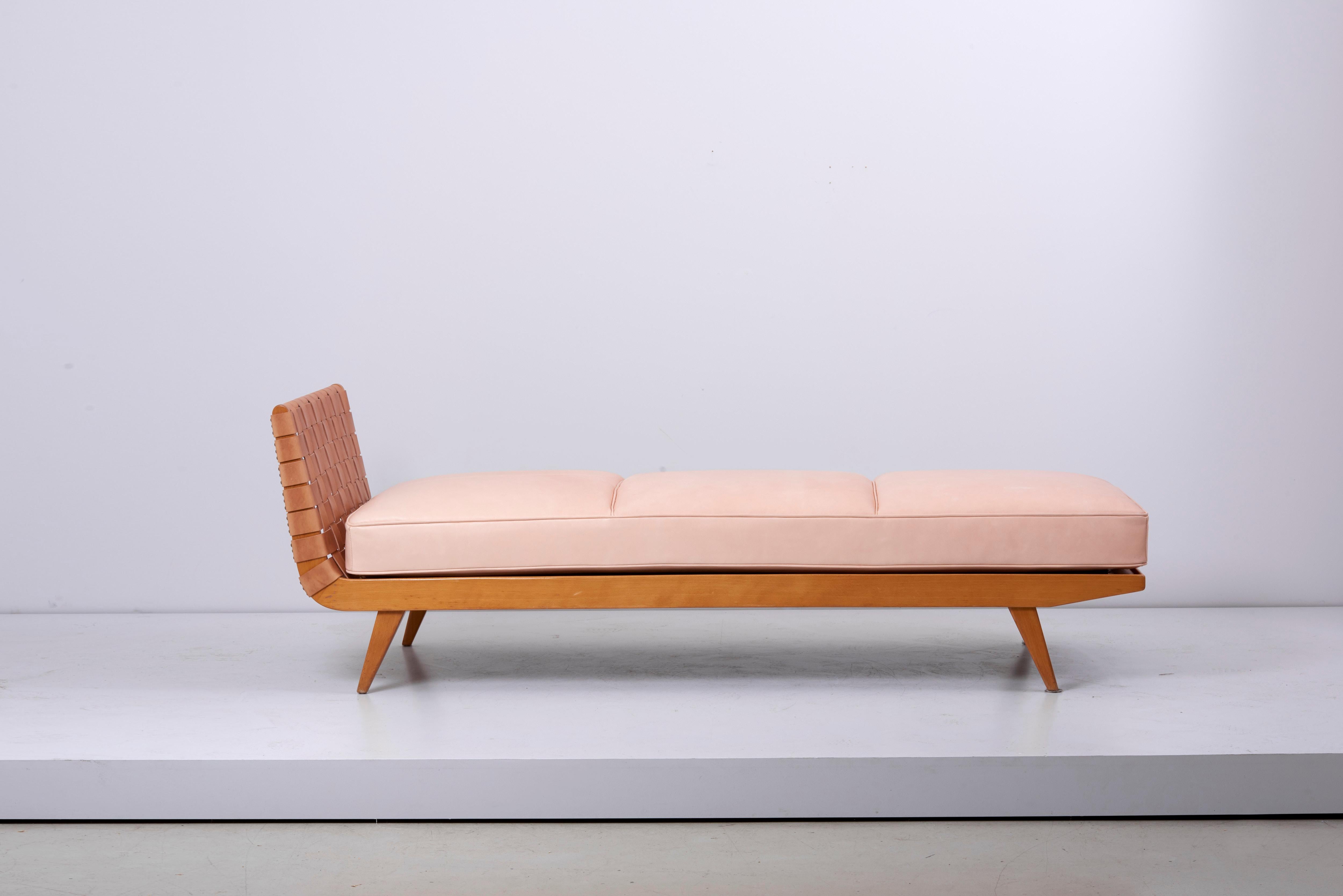 Newly Upholstered Daybed by Jens Risom for Walter Knoll 1950s in Leather 6