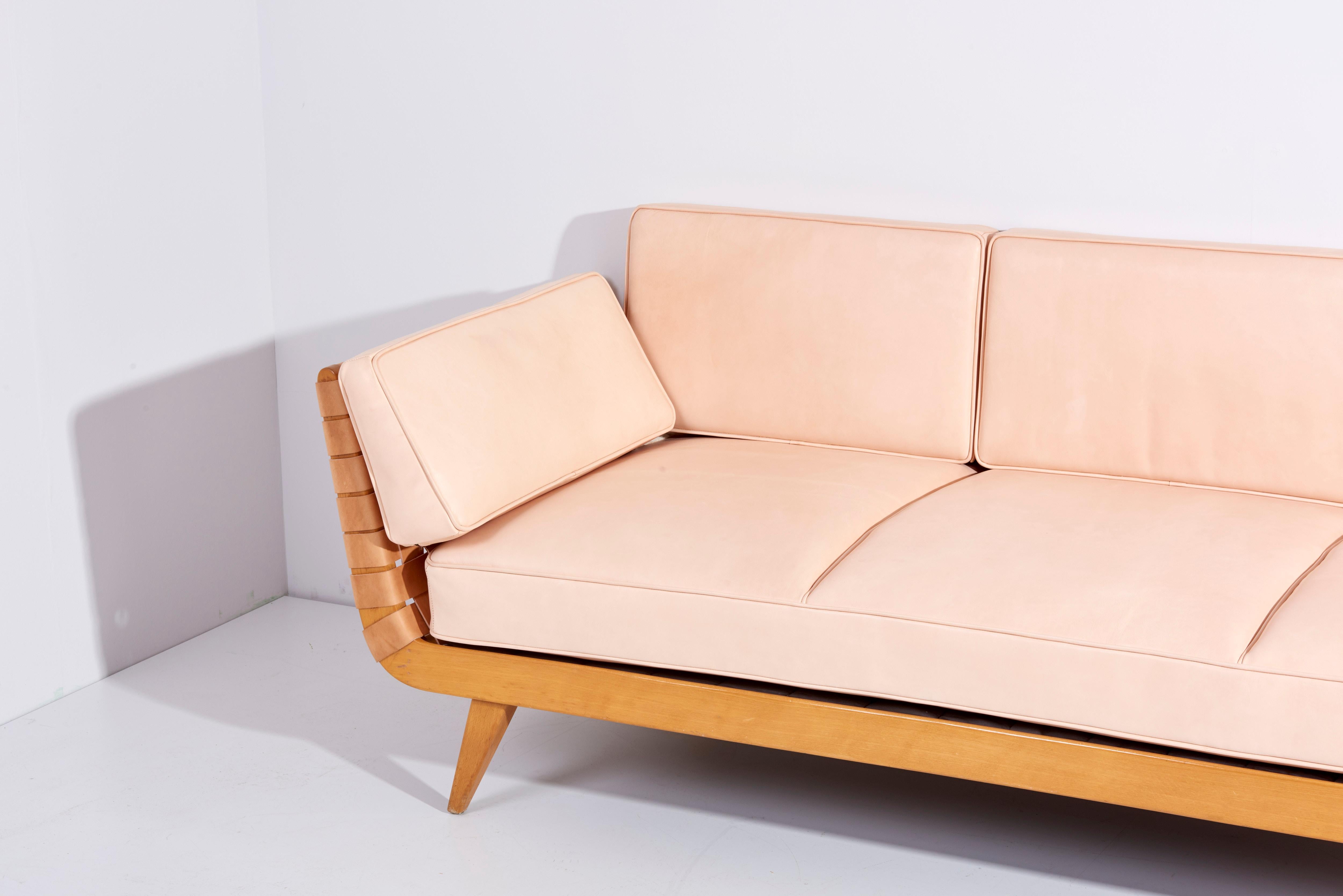 Mid-Century Modern Newly Upholstered Daybed by Jens Risom for Walter Knoll 1950s in Leather