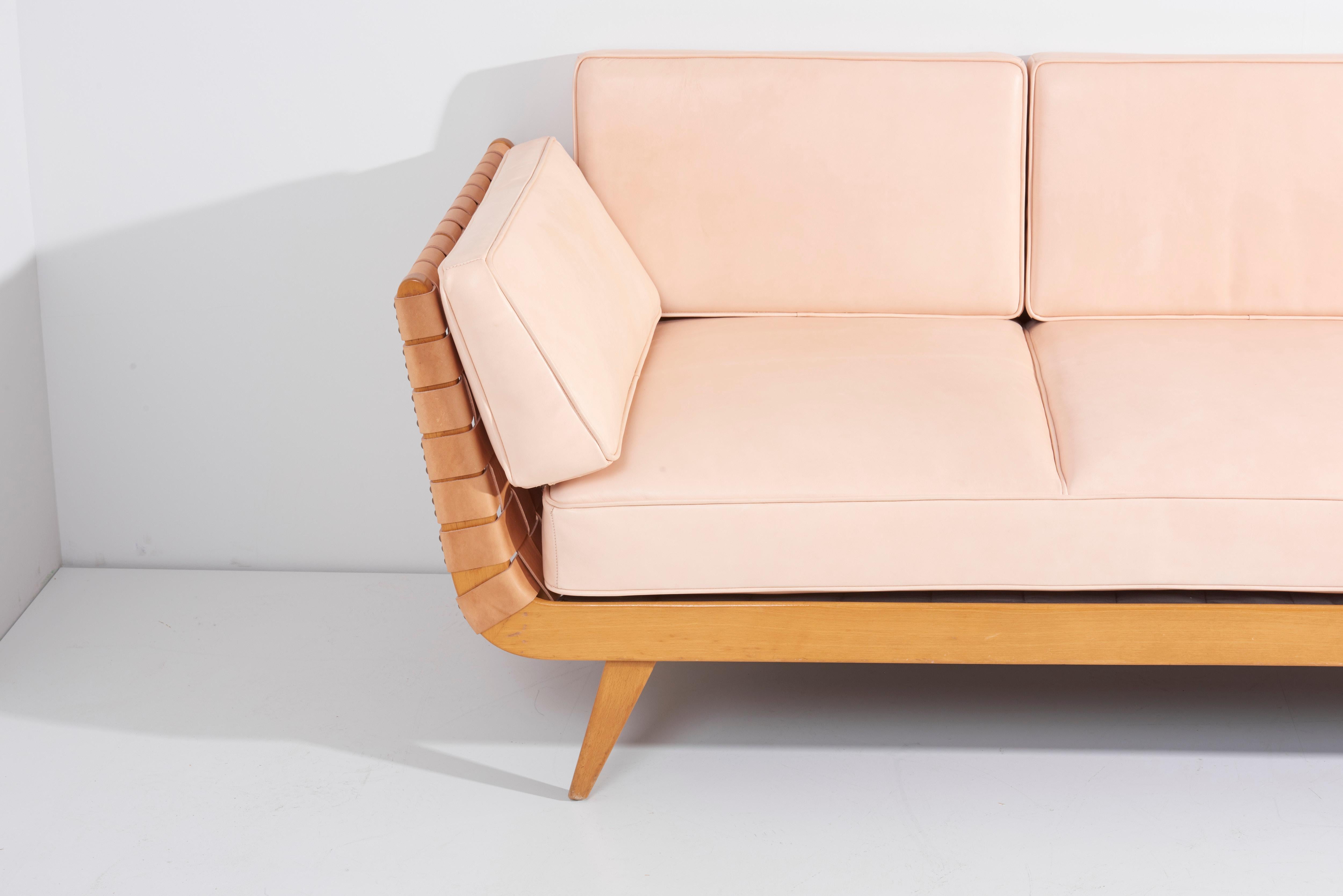 20th Century Newly Upholstered Daybed by Jens Risom for Walter Knoll 1950s in Leather