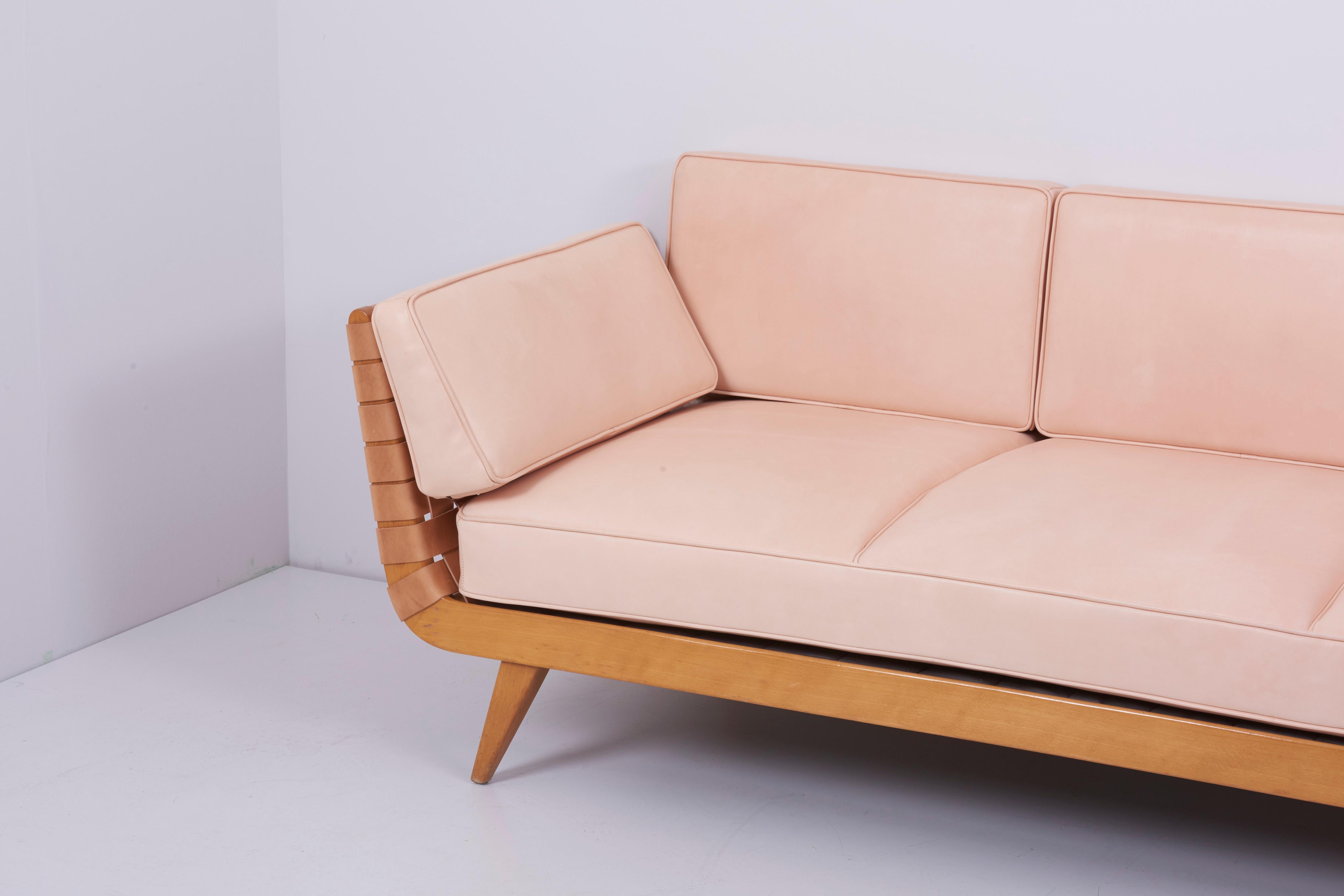 Newly Upholstered Daybed by Jens Risom for Walter Knoll 1950s in Leather 1