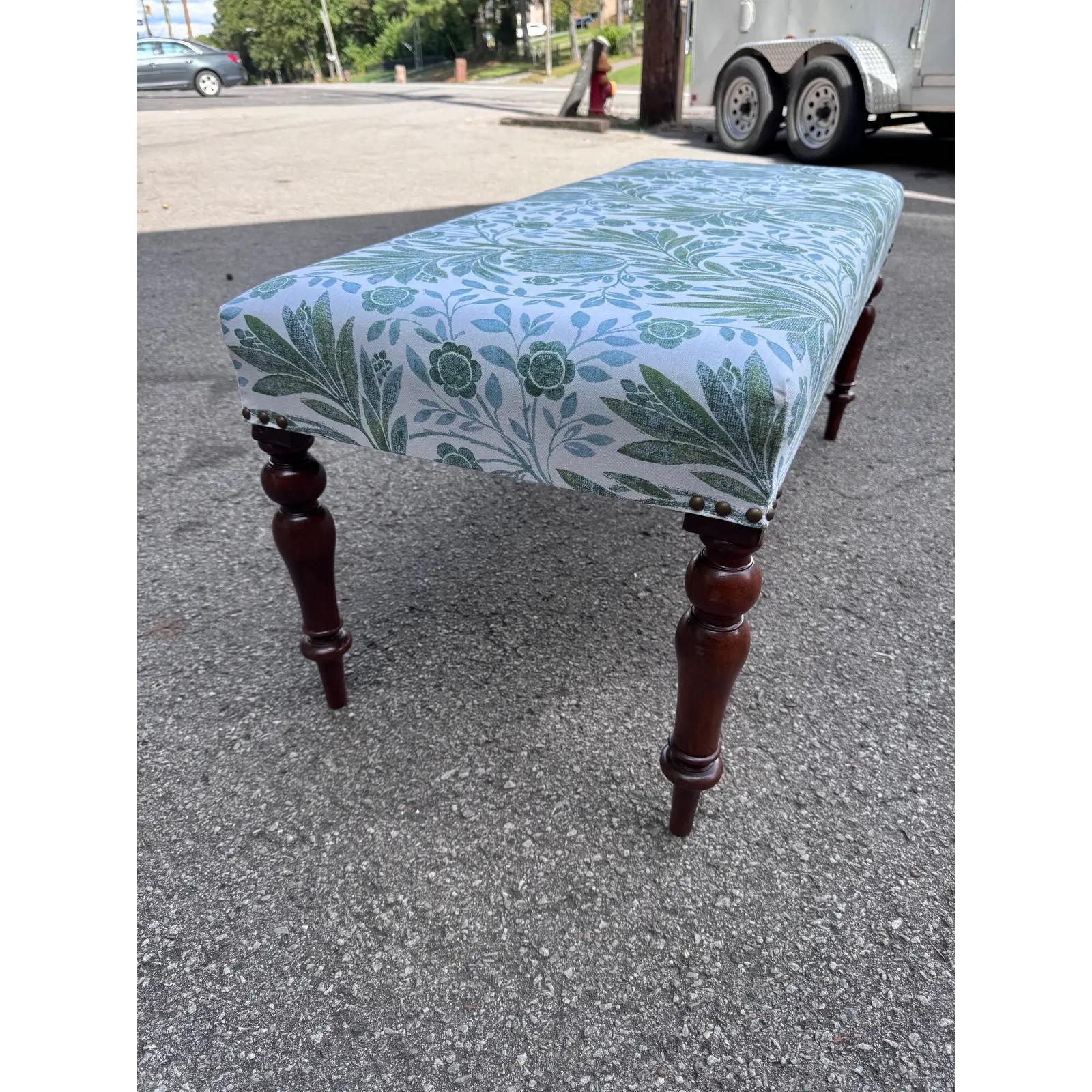 Newly Upholstered English Bench In Good Condition For Sale In Nashville, TN