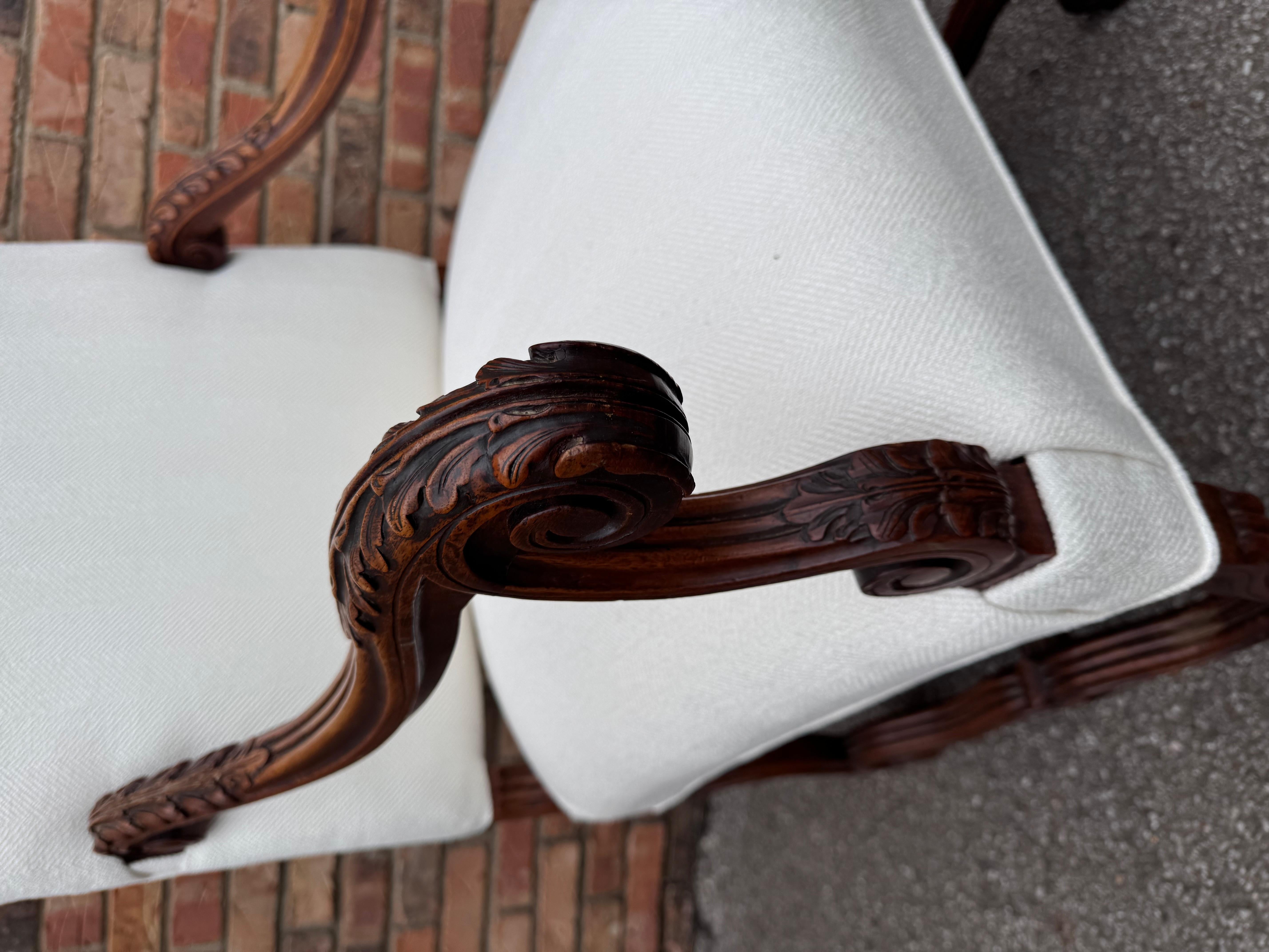 Neu gepolsterter englischer Jacobean-Esszimmerstuhl im Zustand „Gut“ im Angebot in Nashville, TN
