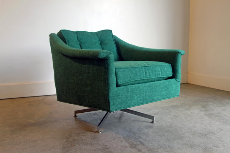 Newly Upholstered Green Swivel Lounge Chair For Sale at 1stDibs
