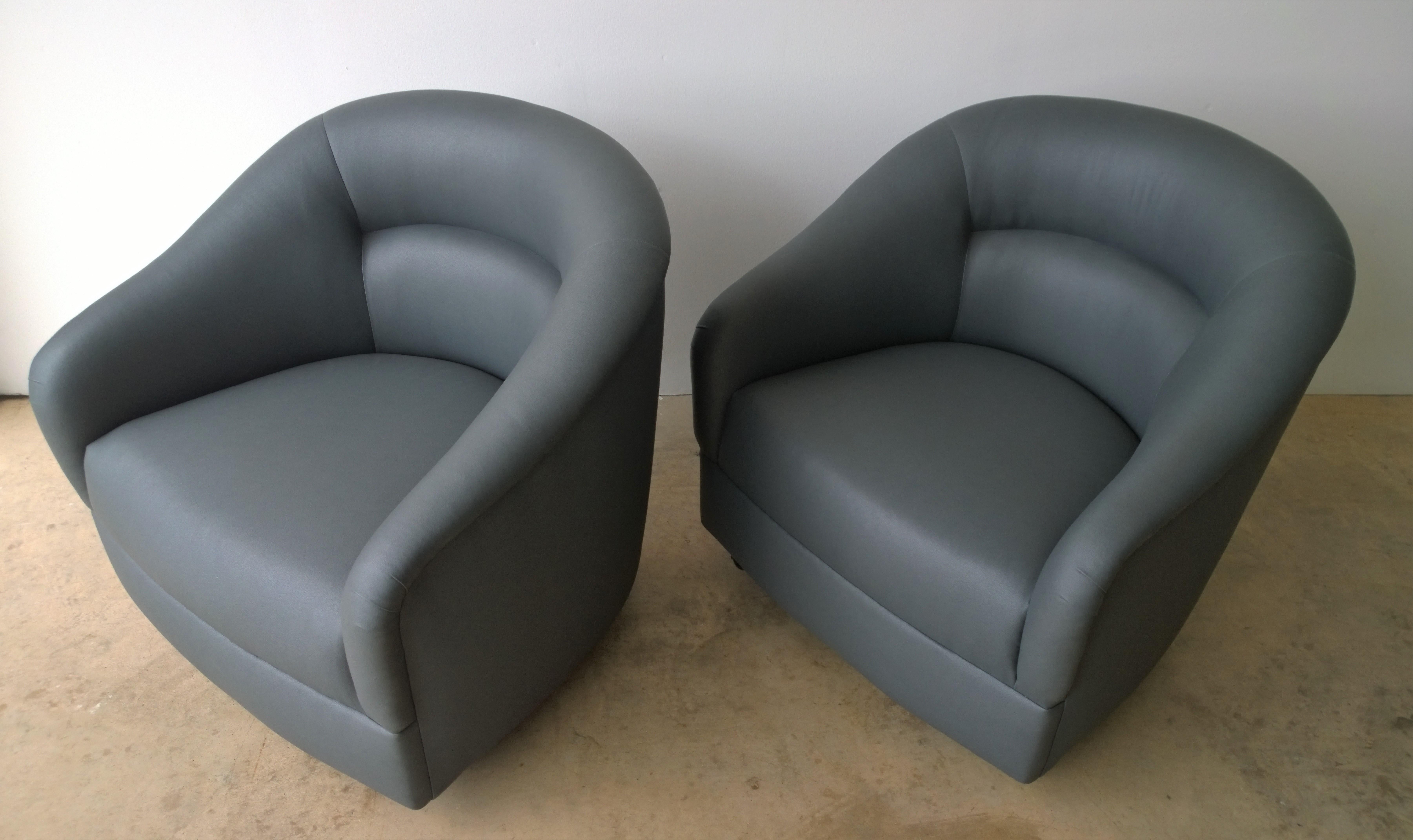 Newly Upholstered in Knoll Whip Gray Barrel Back Club/Armchairs on Casters, Pair For Sale 1