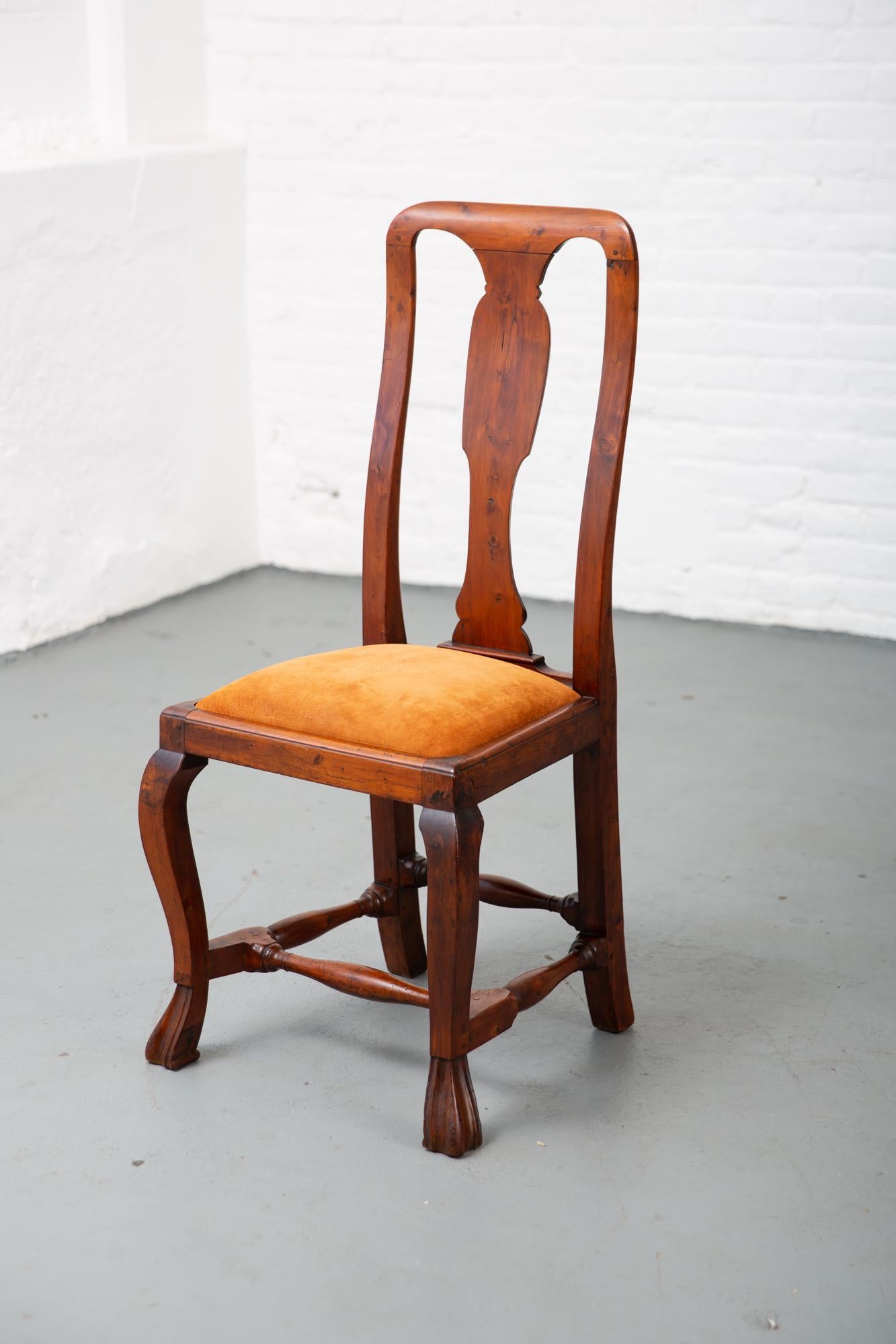 Late 18th century Queen Anne side chair with cabriole legs and newly upholstered textural leather seat. Peg hardware on a very sturdy chair. From a Connecticut estate. 
Measure: Seat depth - 13.5