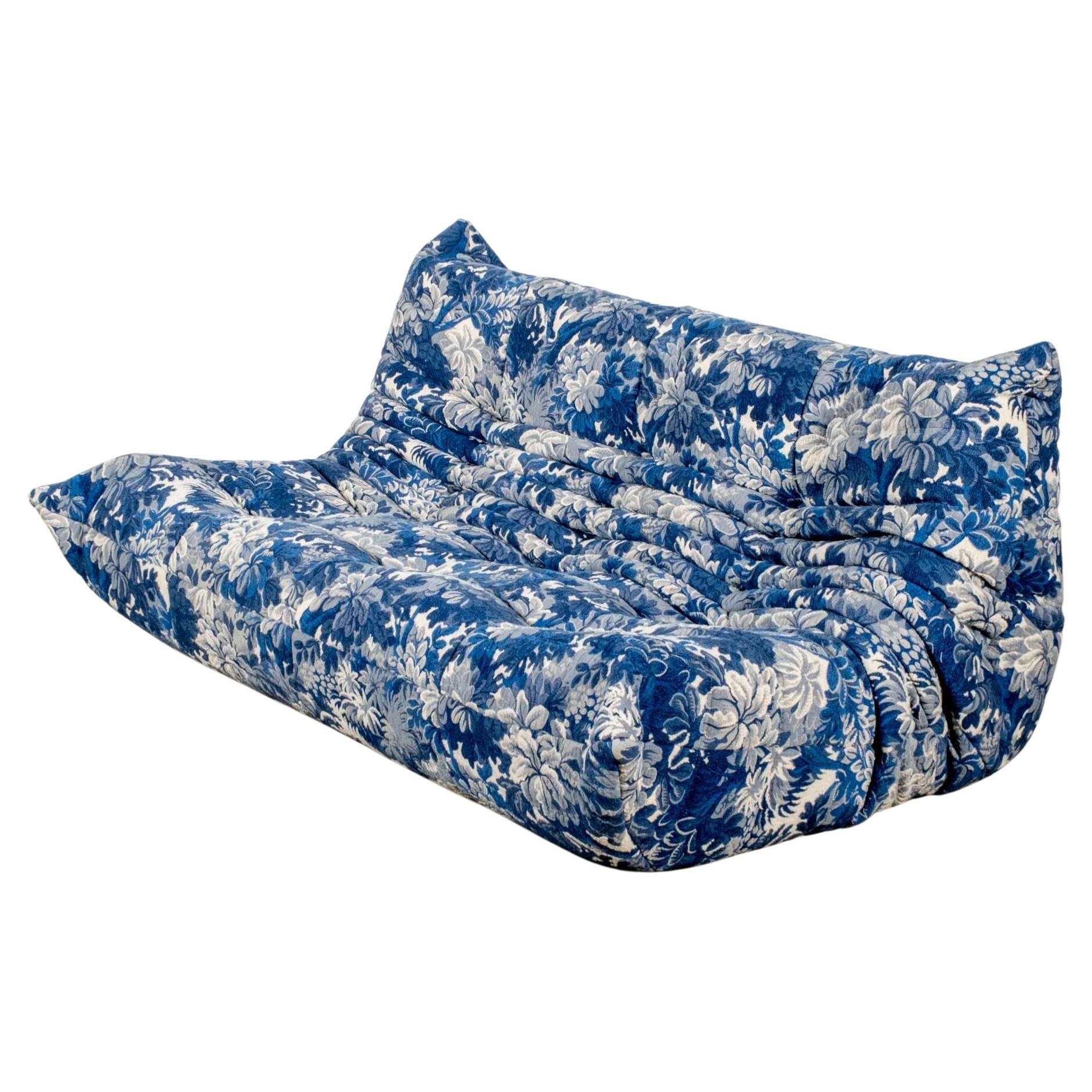 Newly Upholstered Ligne Roset 3-Seater TOGO by Michel Ducaroy en vente