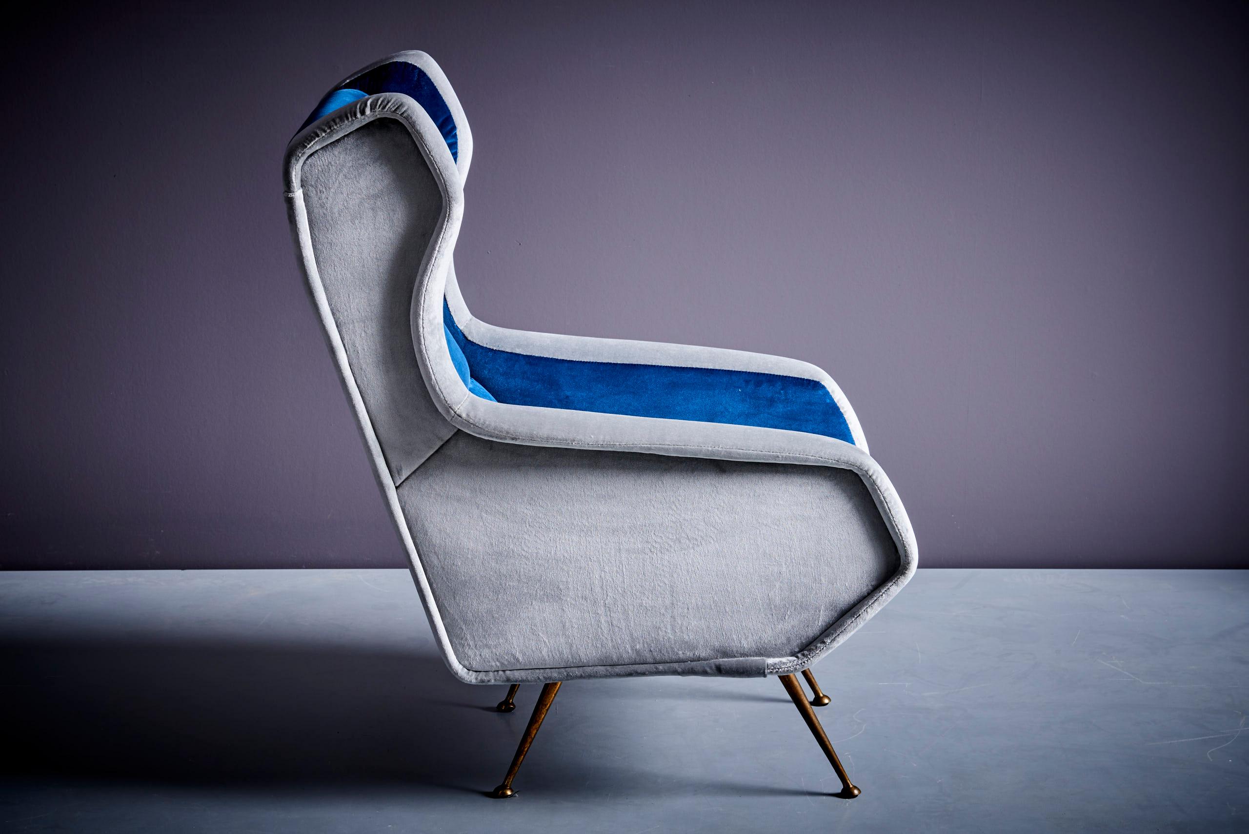 Mid-Century Modern Newly upholstered Lounge Chair in Blue and Grey Italy - 1950s For Sale