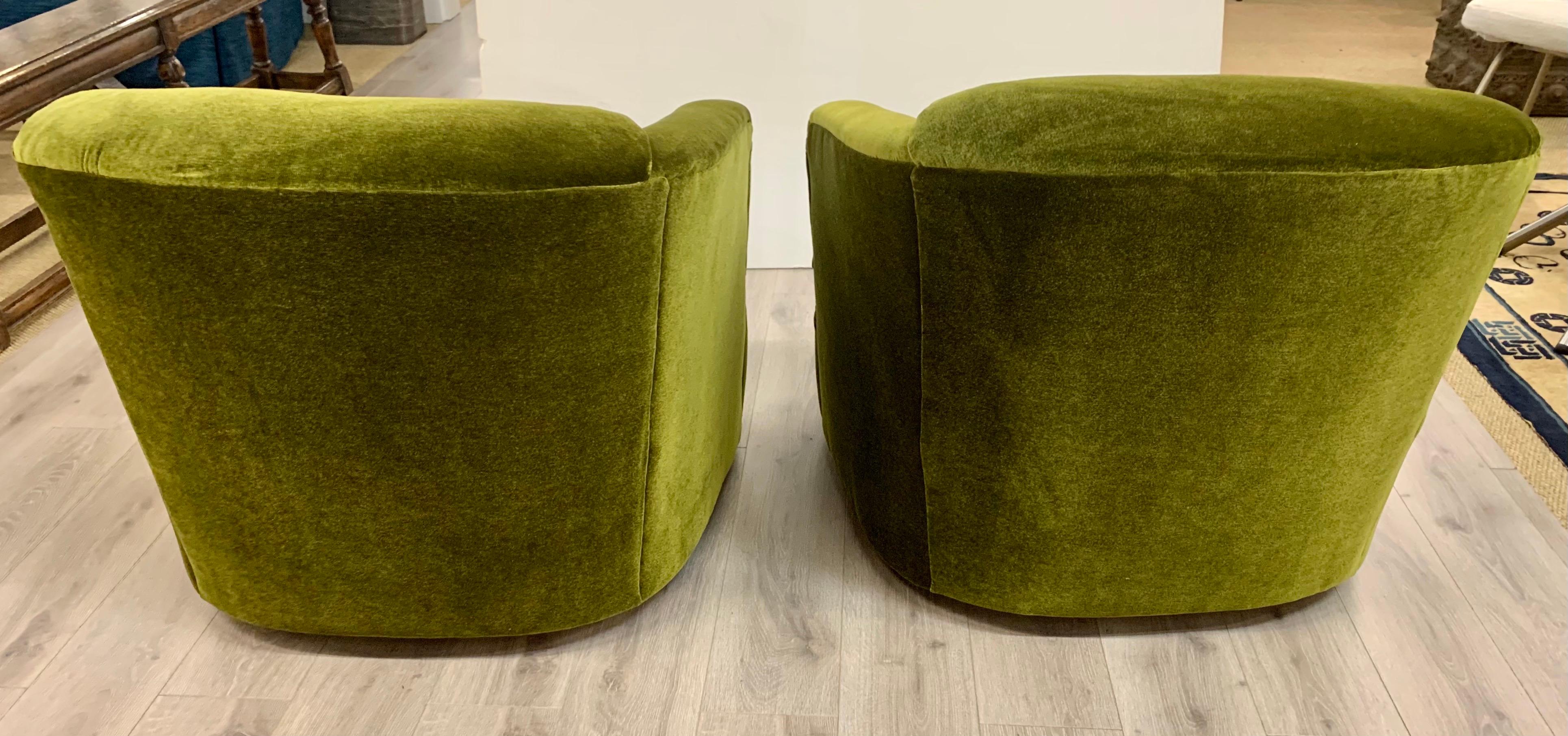 olive green swivel chair