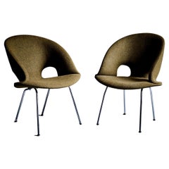 Newly Upholstered Pair of Model 350 Lounge Chair by Arno Votteler in Army Green