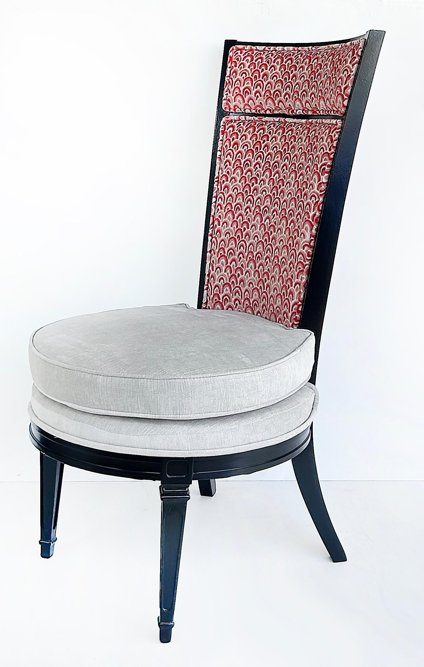 Ensemble récemment tapissé de 8 chaises de salle à manger Art déco provenant d'une propriété du sud de la Floride en vente 8