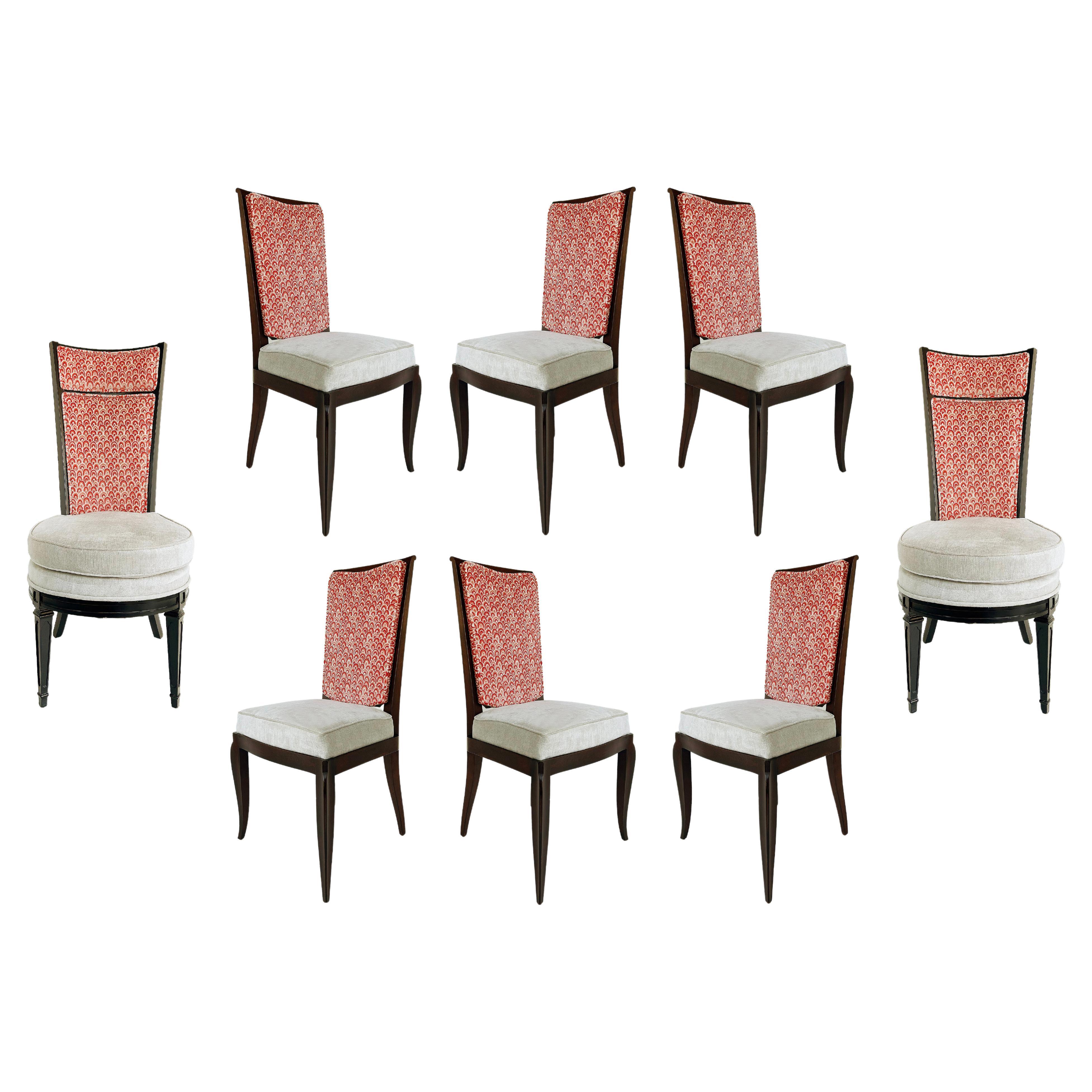 Ensemble récemment tapissé de 8 chaises de salle à manger Art déco provenant d'une propriété du sud de la Floride en vente