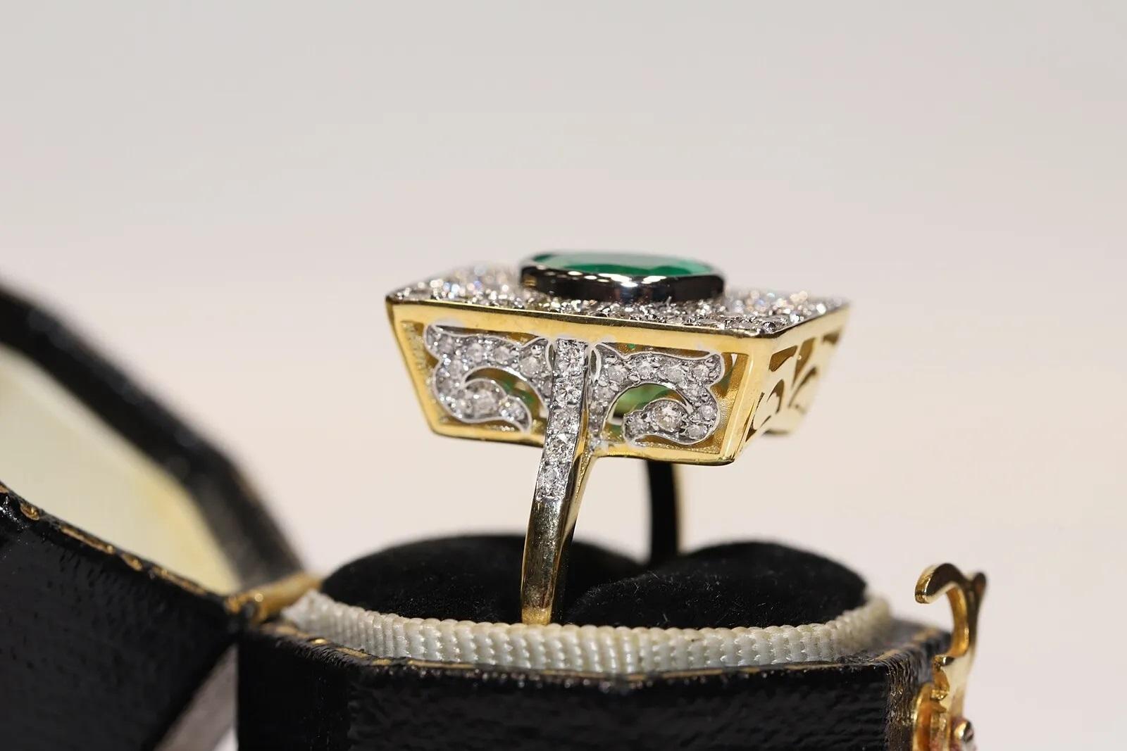 Newmade 18k Gold Natural Diamond And Emerald Decorated Ring For Sale 6